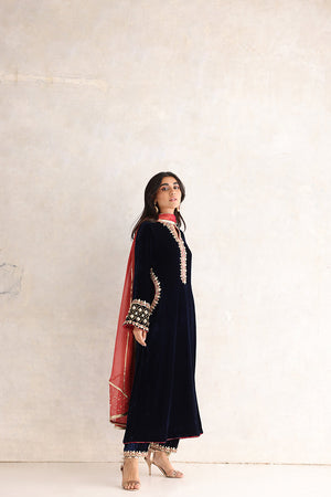 Pakistani Midnight Blue Gota Embroidered Velvet Salwar Kameez (3-Piece) - Image 3