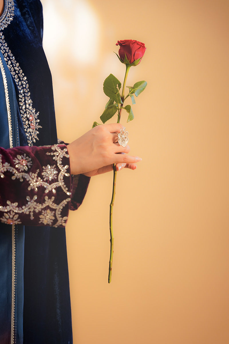 Deep Blue Plum Embellished Velvet Kurta (3-Piece) - Image 7