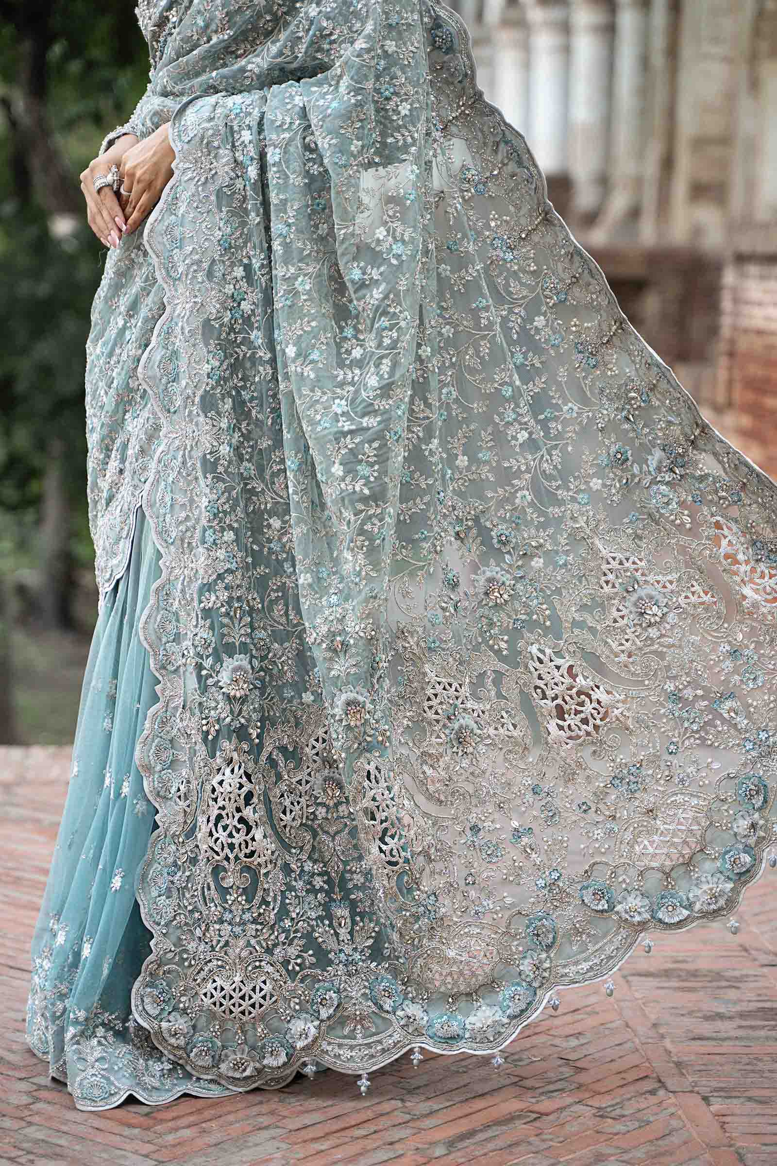 Ice Blue 3D Floral Net Saree (3-Piece) - Image 4