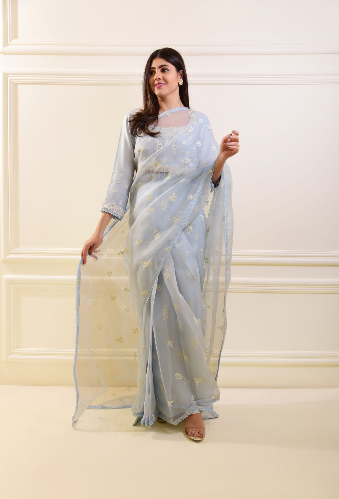 Pakistani Pastel Blue Embroidered Organza Saree (2-Piece) - Image 4
