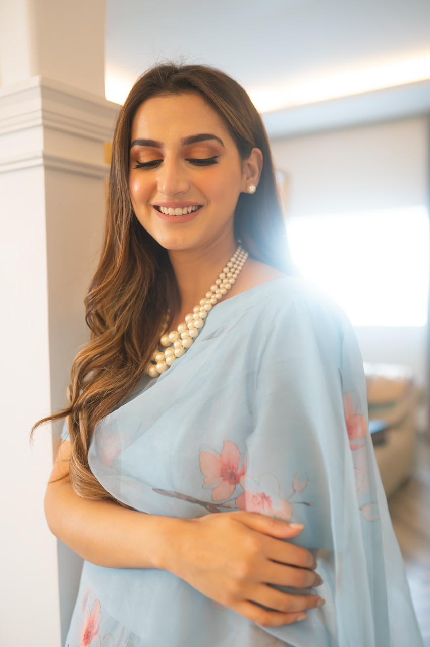 Ice Blue Floral Printed Organza Silk Saree (3-Piece) - Image 9