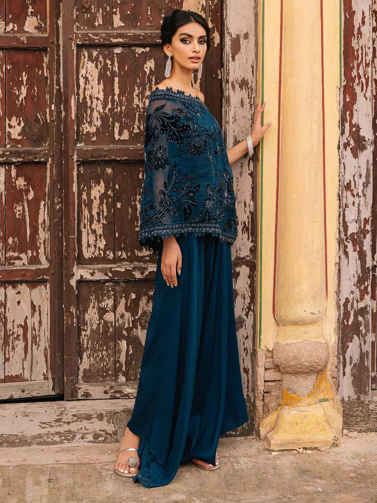 Pakistani Twilight Blue Velvet Appliqué Organza & Silk Set (2-Piece) - Image 2