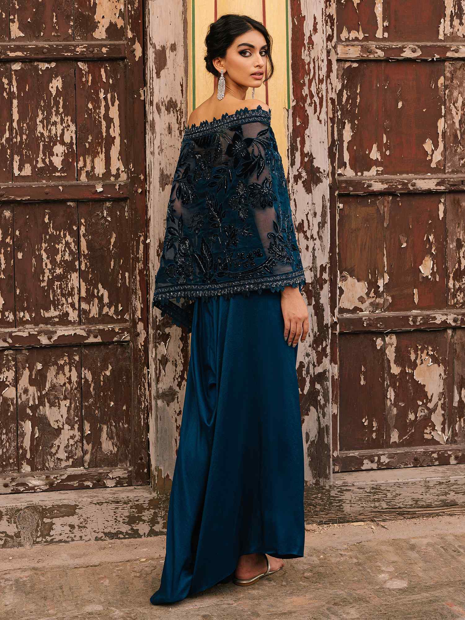 Pakistani Twilight Blue Velvet Appliqué Organza & Silk Set (2-Piece) - Image 3