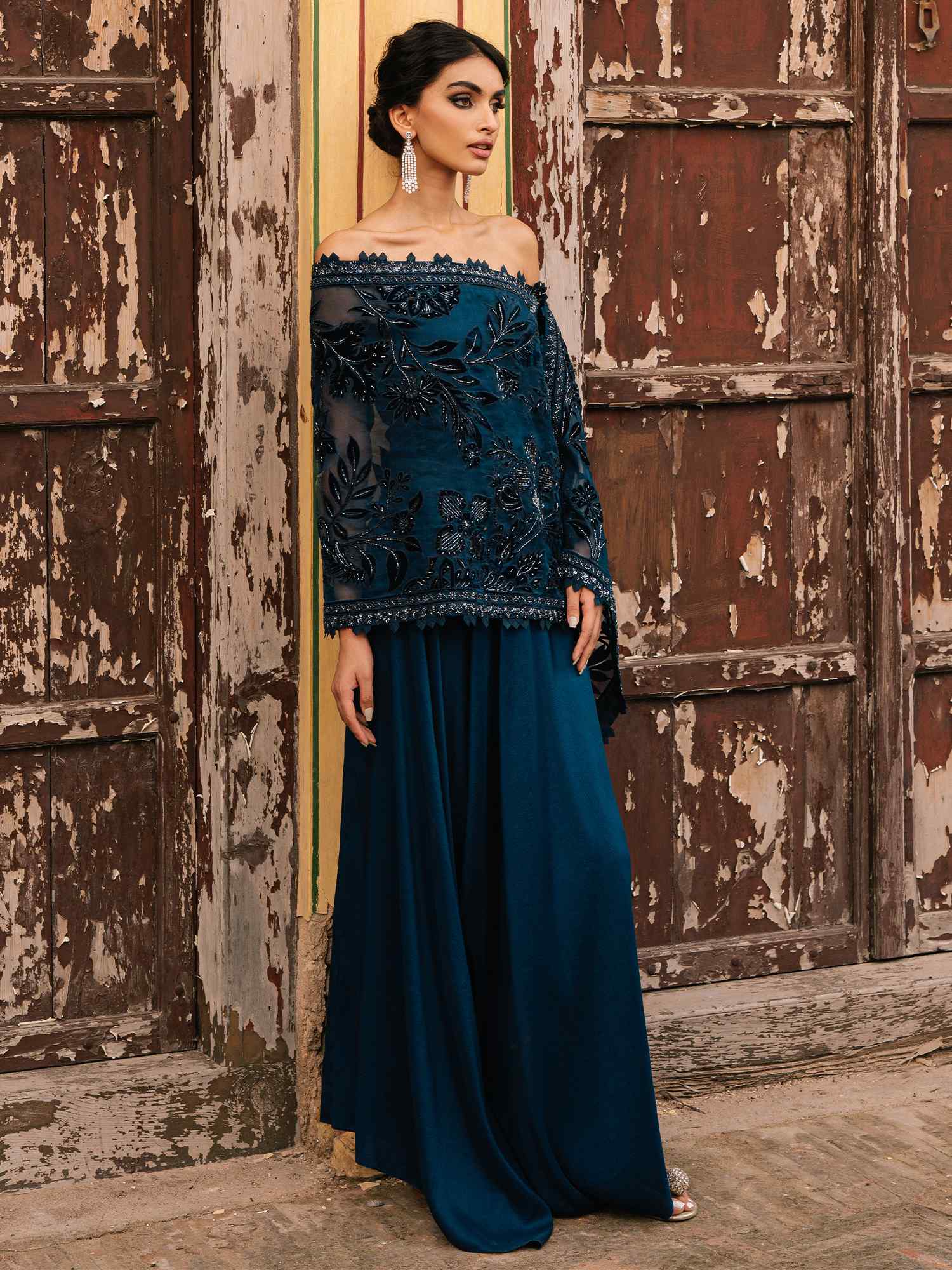 Pakistani Twilight Blue Velvet Appliqué Organza & Silk Set (2-Piece) - Image 4