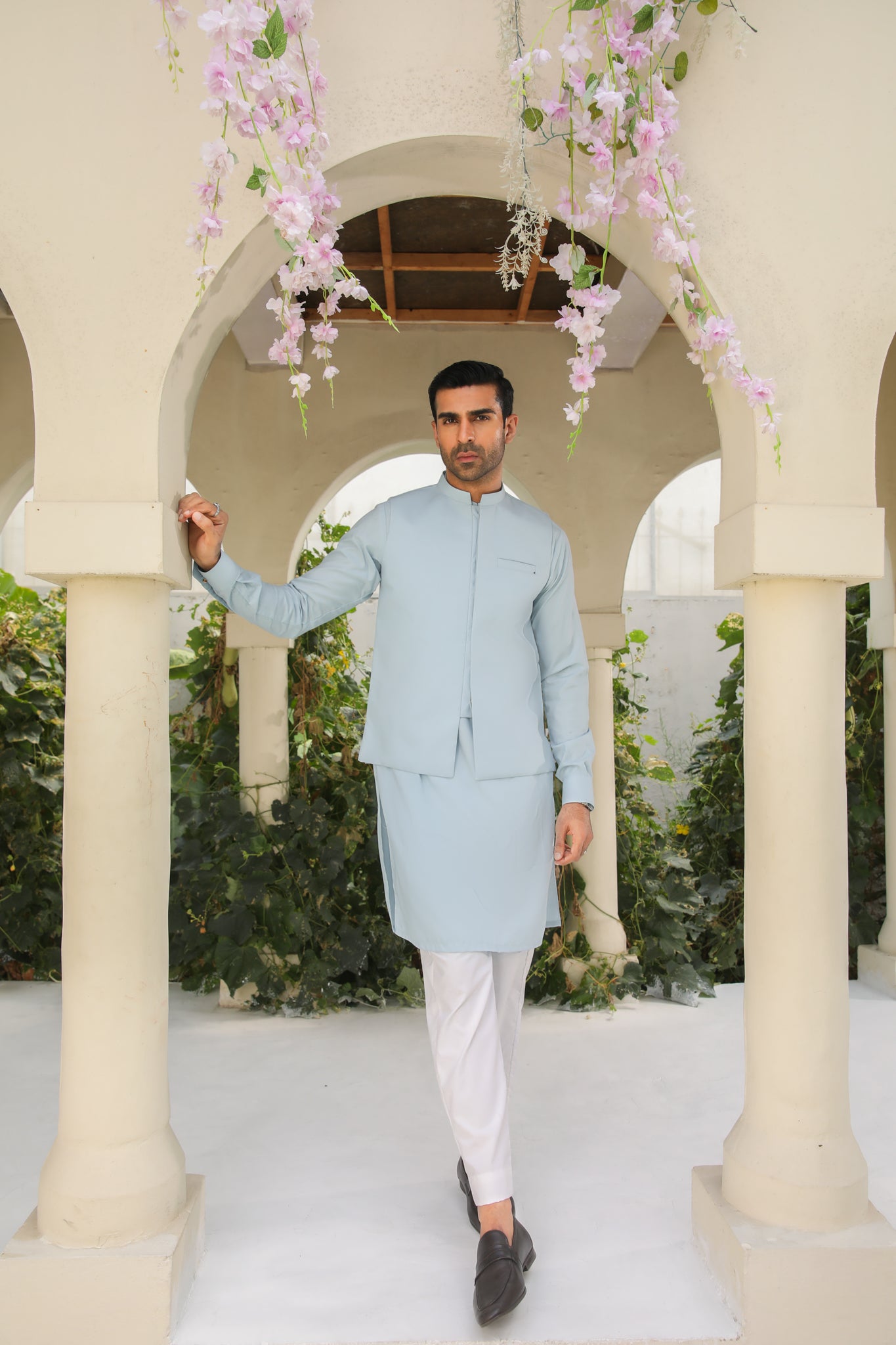 Sky Blue Blended Waistcoat Kurta Set (3-Piece) - Image 3