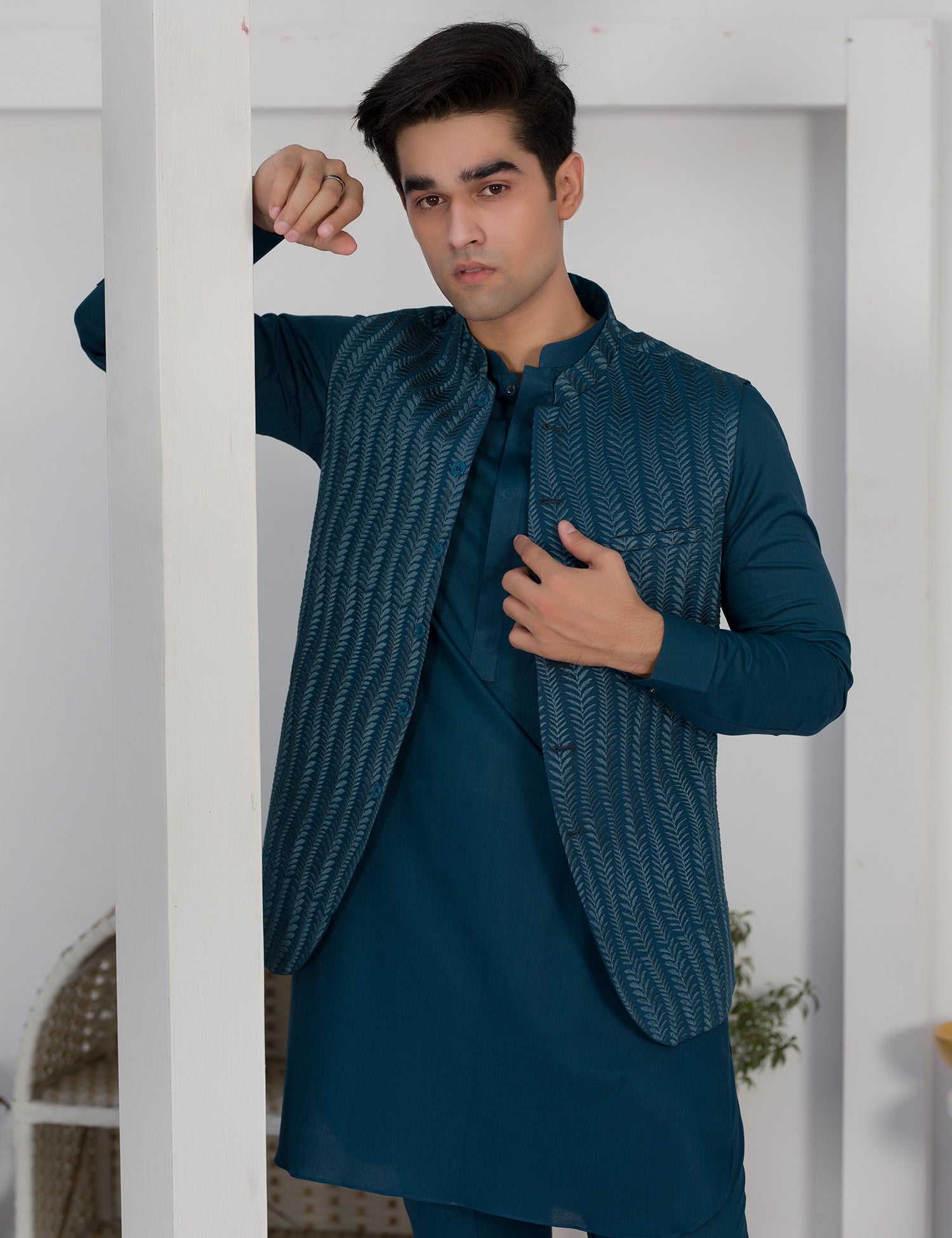 Deep Blue Embroidered Cotton Waistcoat Kurta (3-Piece) - Image 6