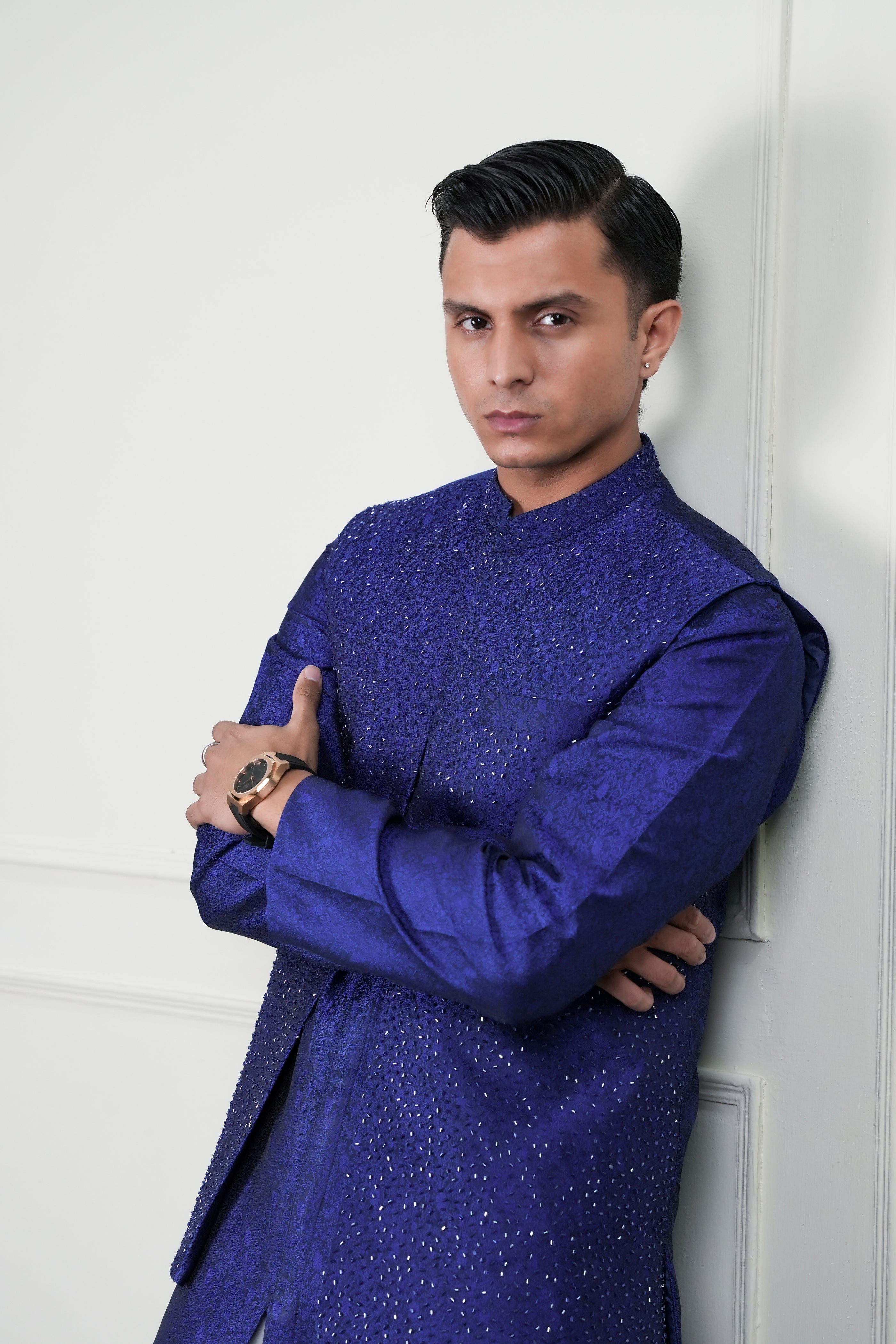 Royal Blue Cutdana Jamawar Waistcoat Kurta (3-Piece) - Image 5