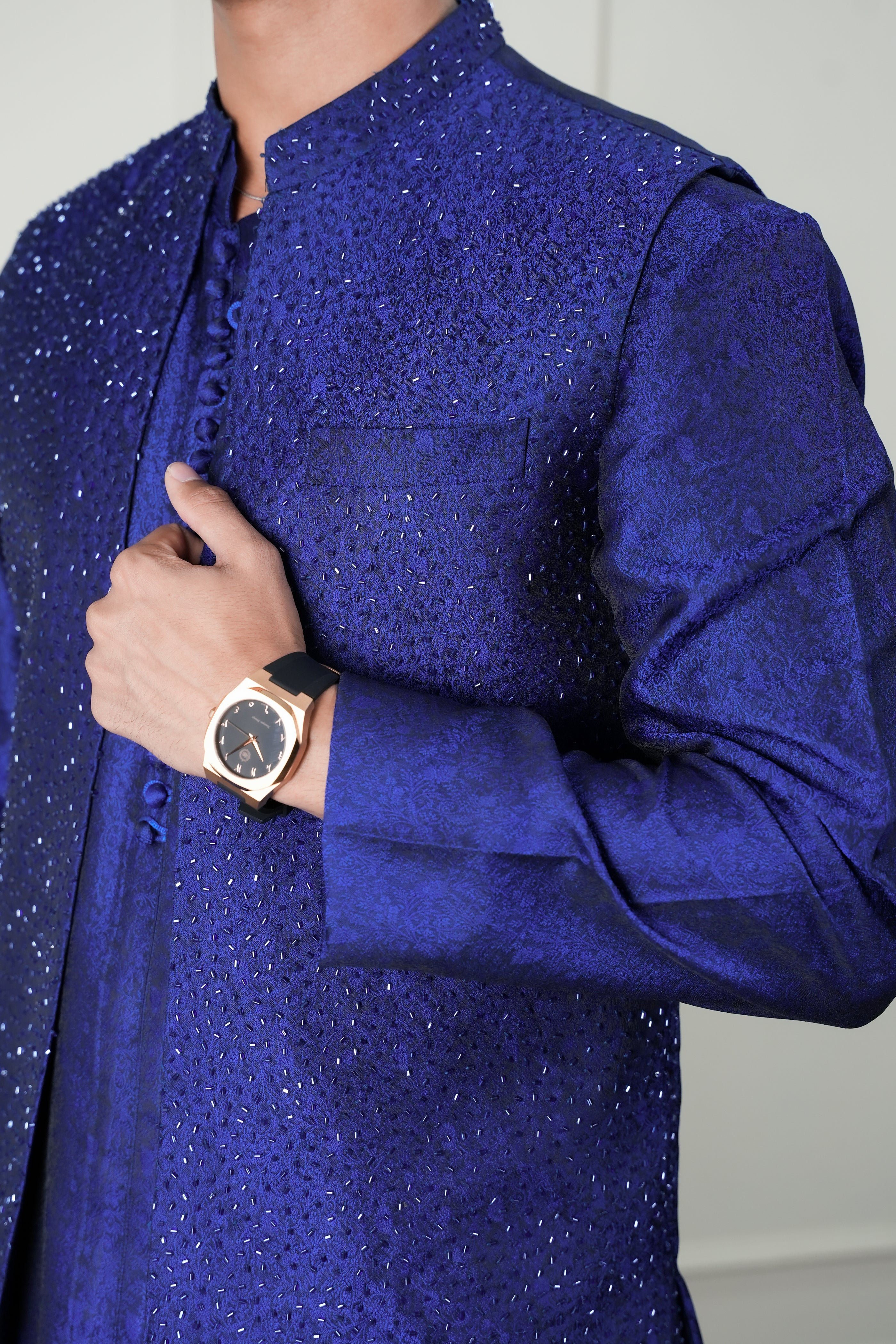 Royal Blue Cutdana Jamawar Waistcoat Kurta (3-Piece) - Image 6