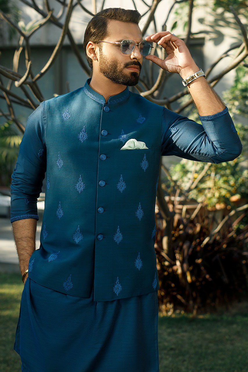 Deep Blue Embroidered Khadi Silk Waistcoat Kurta (3-Piece) - Image 2