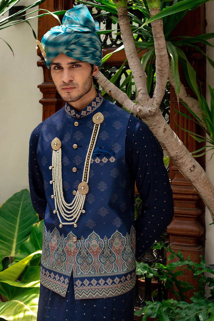 Royal Blue Digital Printed Raw Silk Waistcoat Kurta (3-Piece) - Image 2