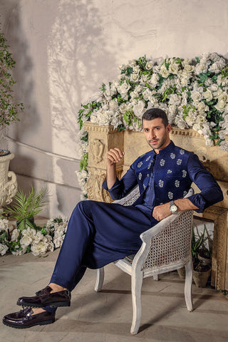 Midnight Blue Embroidered Riyon Silk Waistcoat Kurta (3-Piece) - Image 4