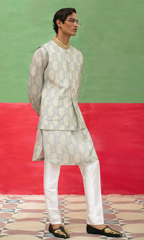 Pastel Paisley Jacquard Waistcoat Kurta Set (3-Piece) - Image 2