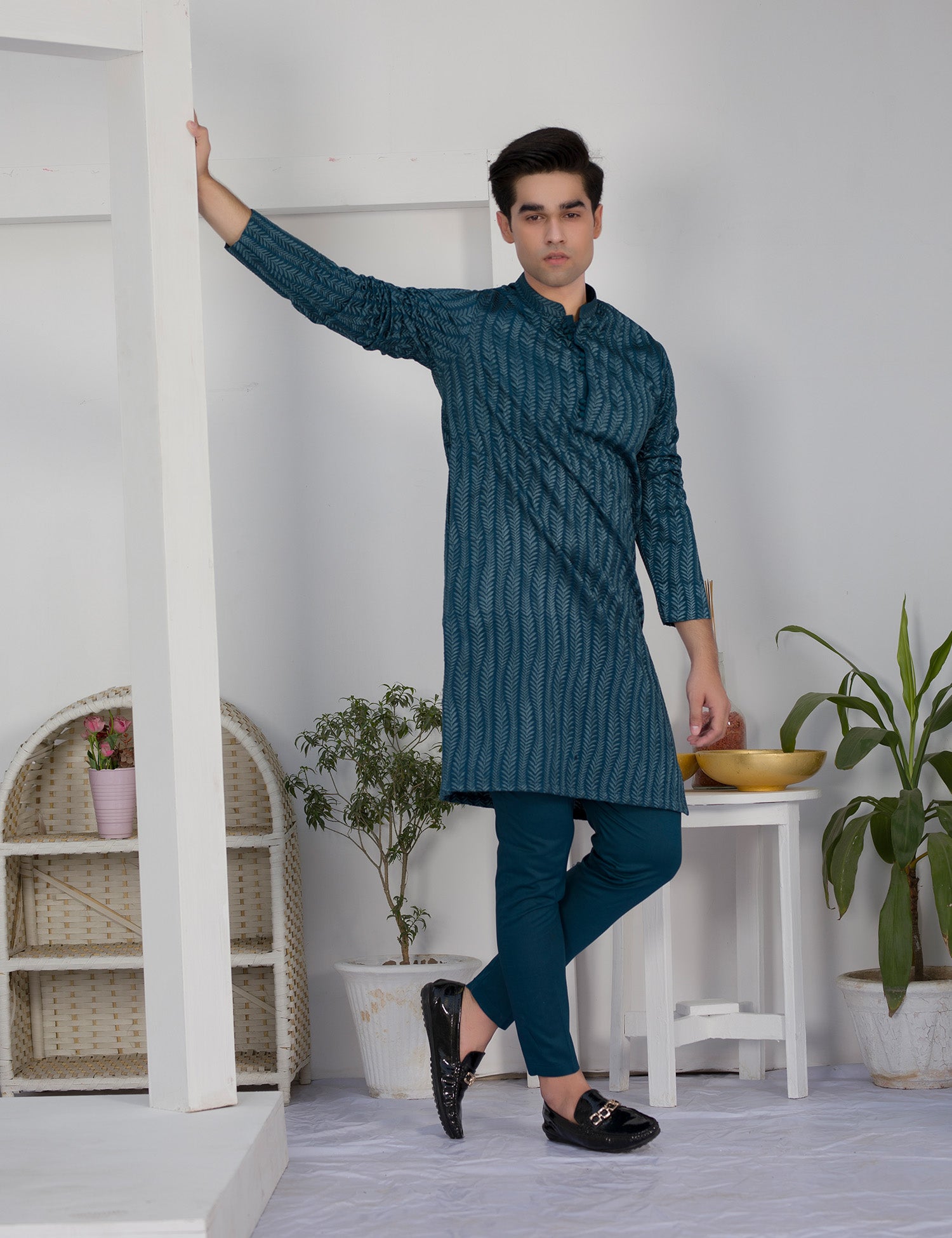 Blue Embroidered Cotton Kurta Set (2-Piece) - Image 3