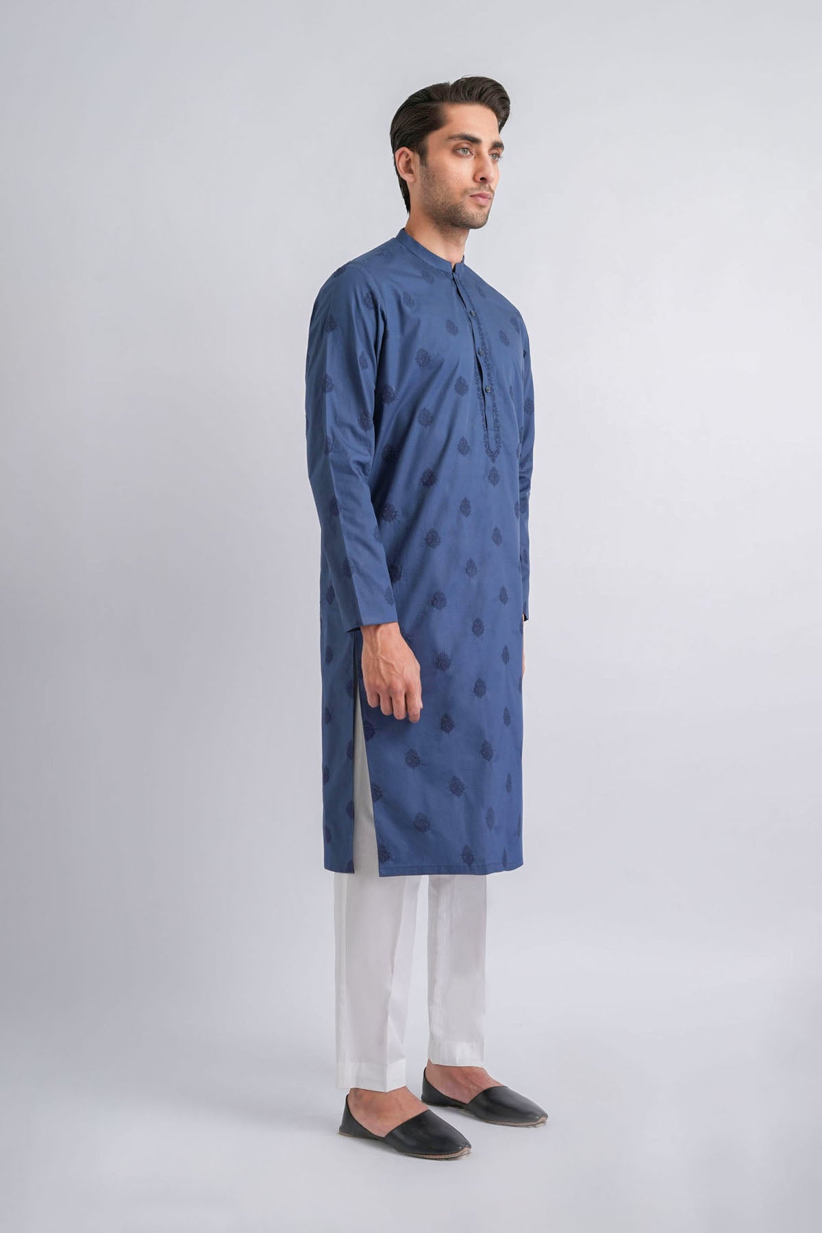 Blue Embroidered Egyptian Cotton Kurta (2-Piece) - Image 3