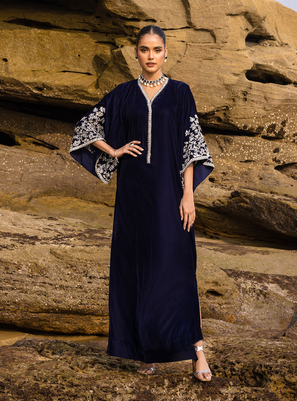 Pakistani Royal Blue Hand Embroidered Velvet Kaftan (1-Pc) - Image 1