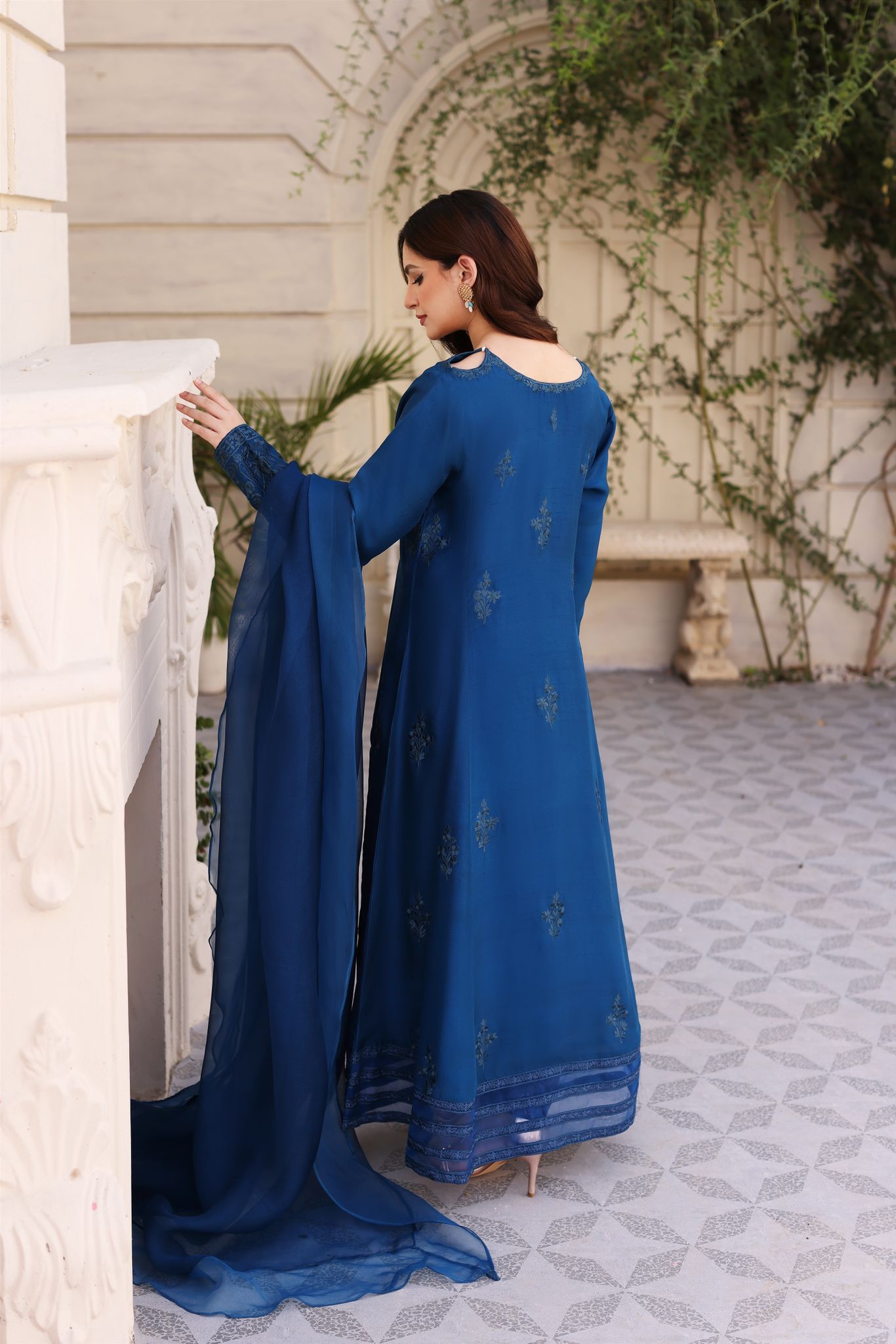 Midnight Blue Embroidered Raw Silk Kalidaar (3-Piece) - Image 3