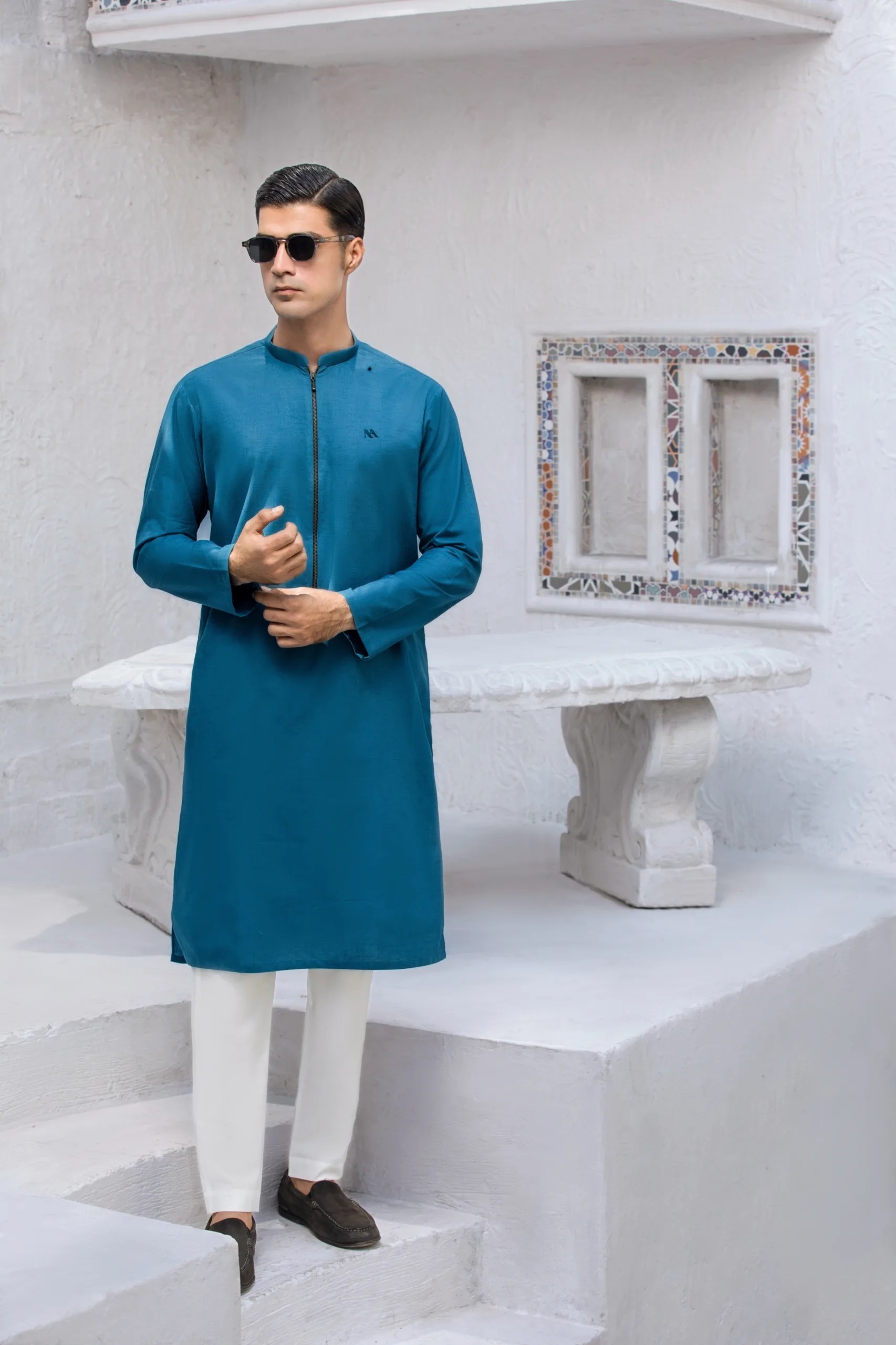 Aegean Blue Embroidered Cotton Blend Kurta (2-Piece) - Image 2