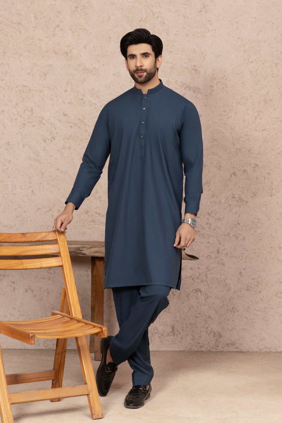 Light Blue Wash and Wear Kurta Pajama (2-Piece) - Image 1