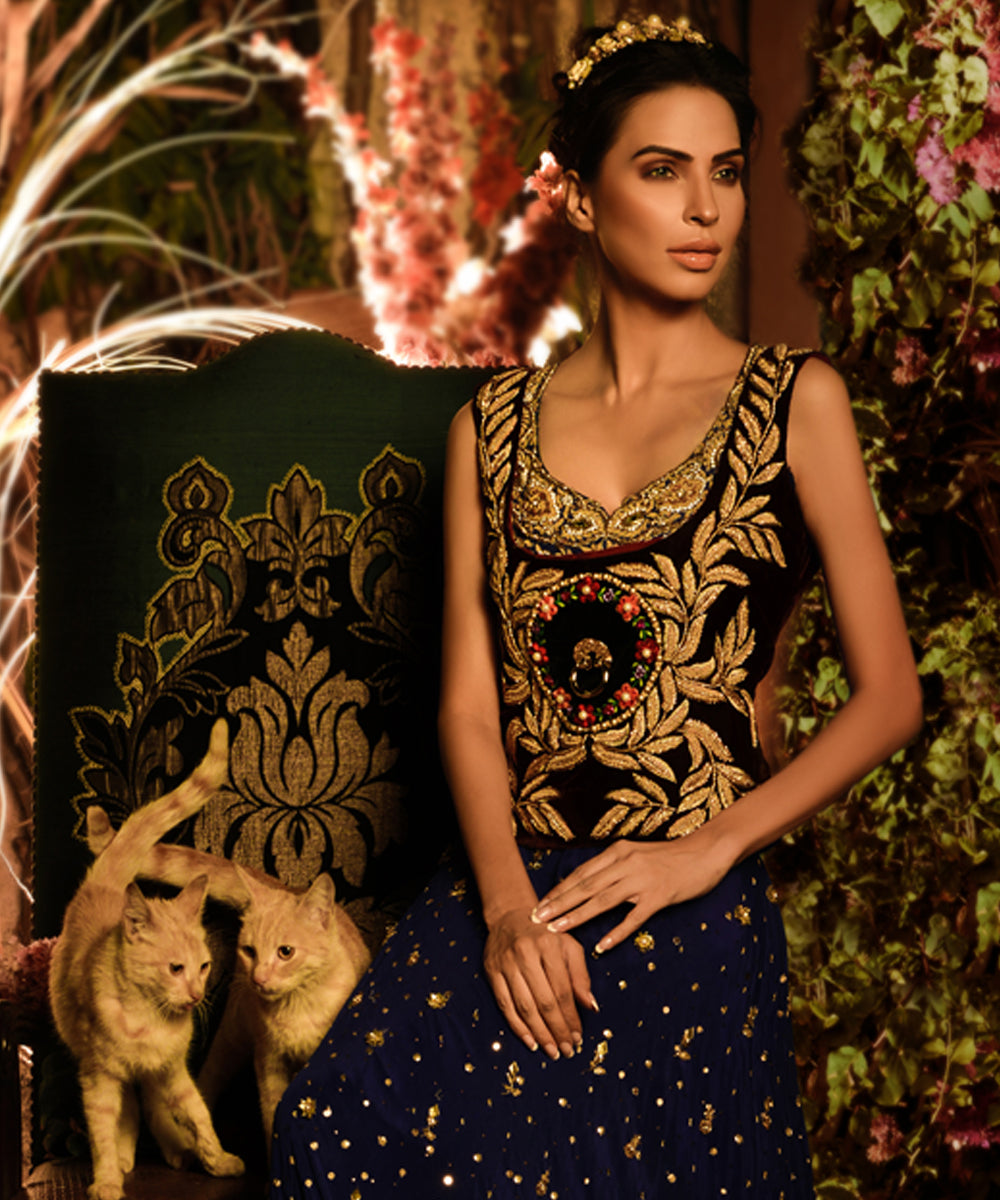 Pakistani Midnight Blue Embroidered Velvet Lehenga Set (2-Piece) - Image 2