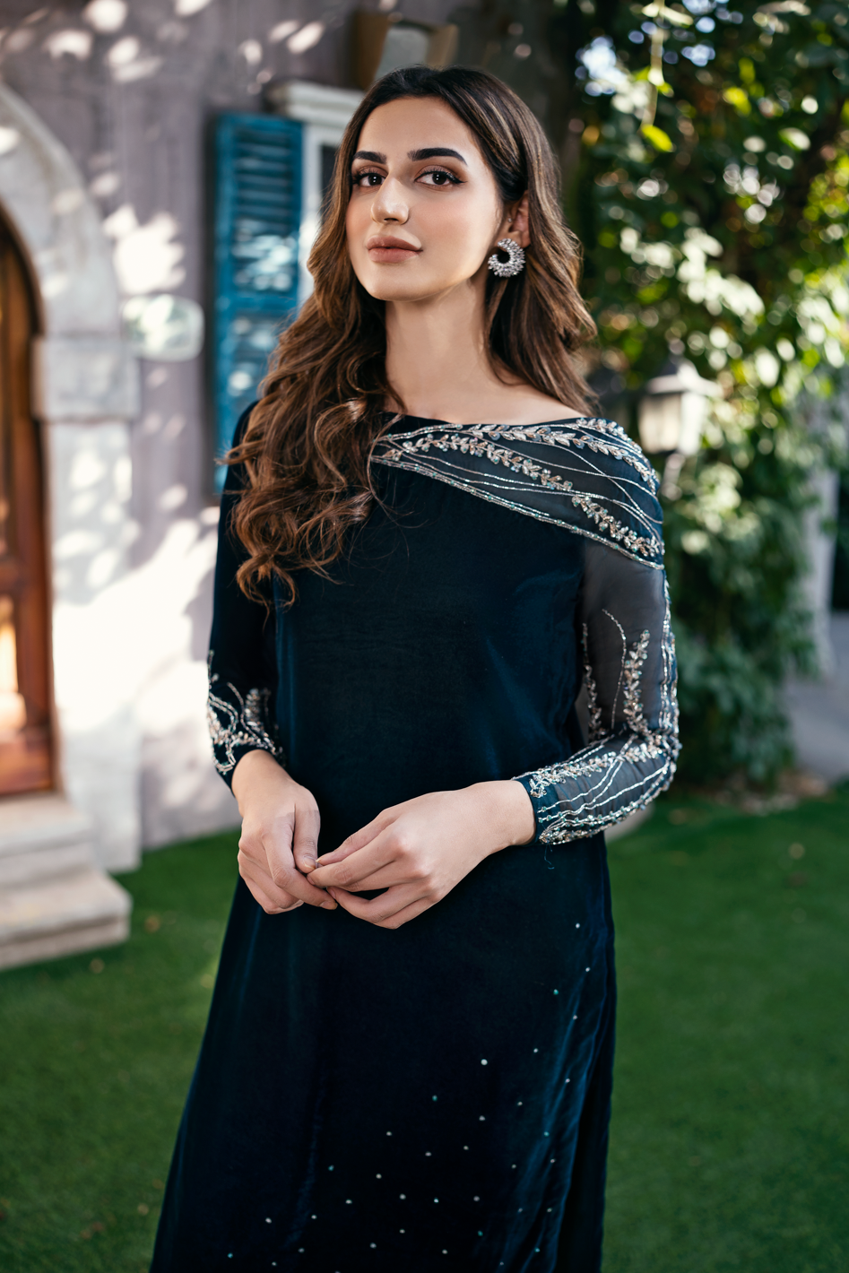 Pakistani Royal Blue Embellished Velvet Maxi Dress (1-Pc) - Image 2