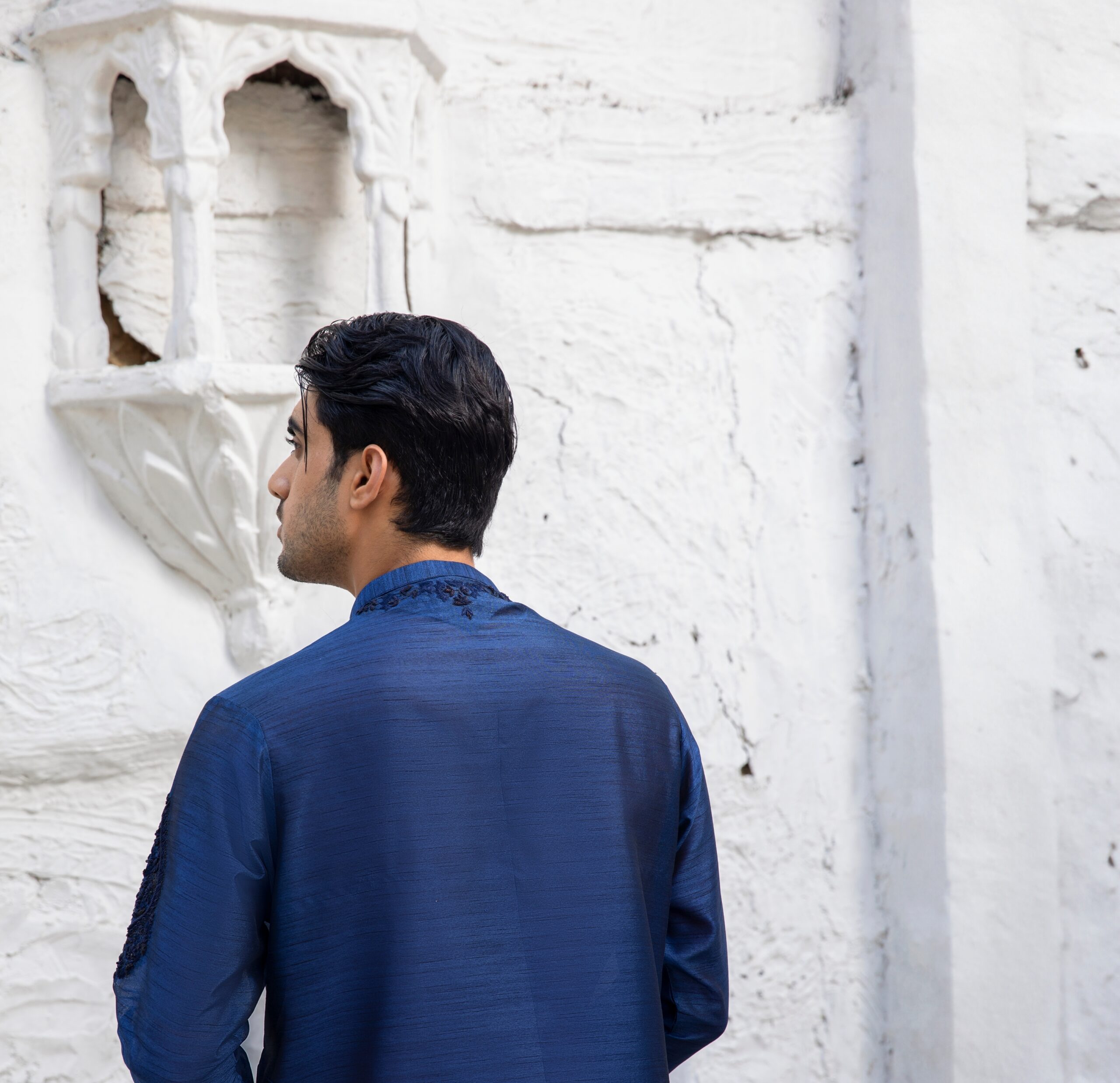 Tranquil Blue Embroidered Raw Silk Kurta (2-Piece) - Image 4