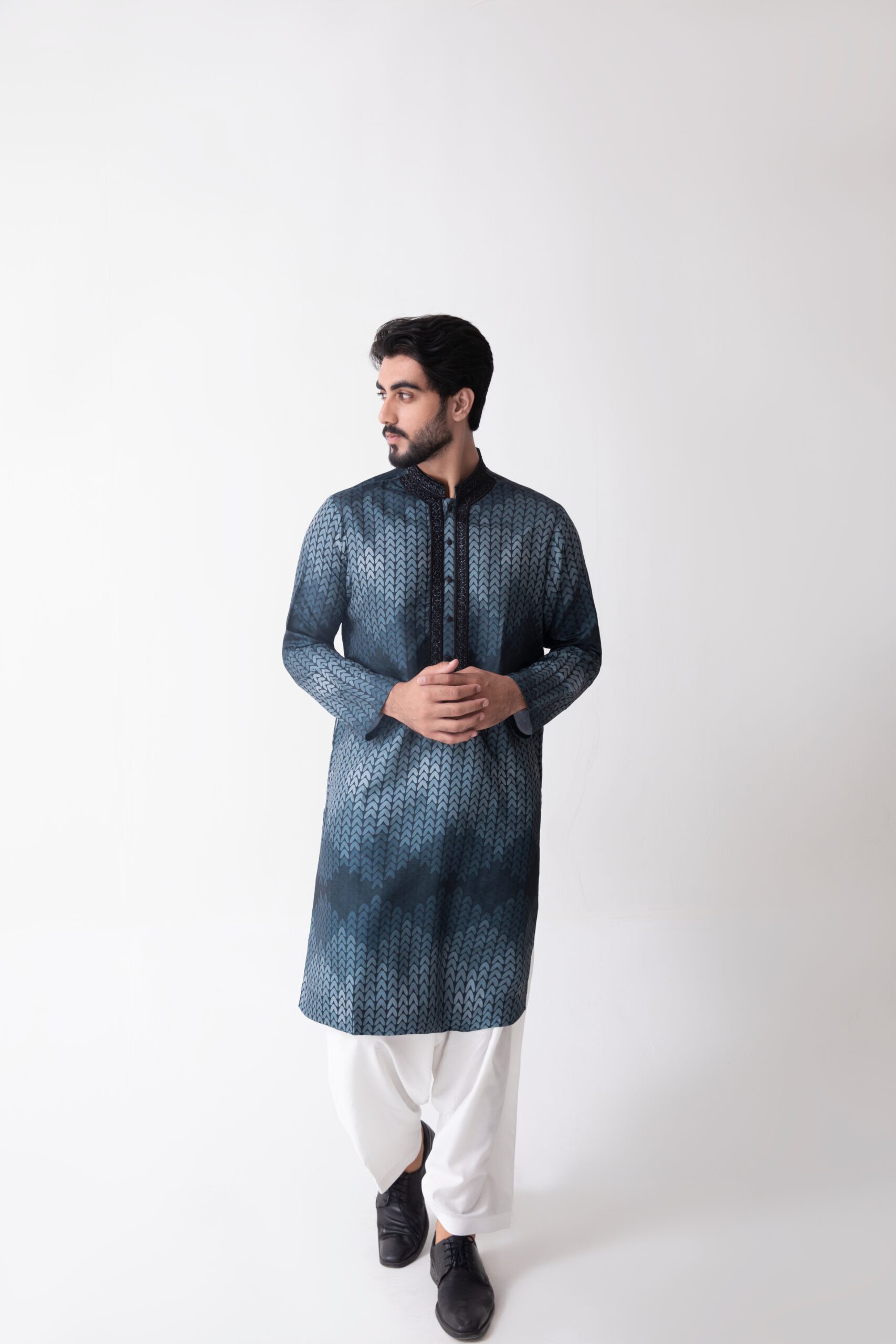 Deep Blue Hand-Embroidered Silk-Blend Men's Kurta (1-Pc) - Image 1