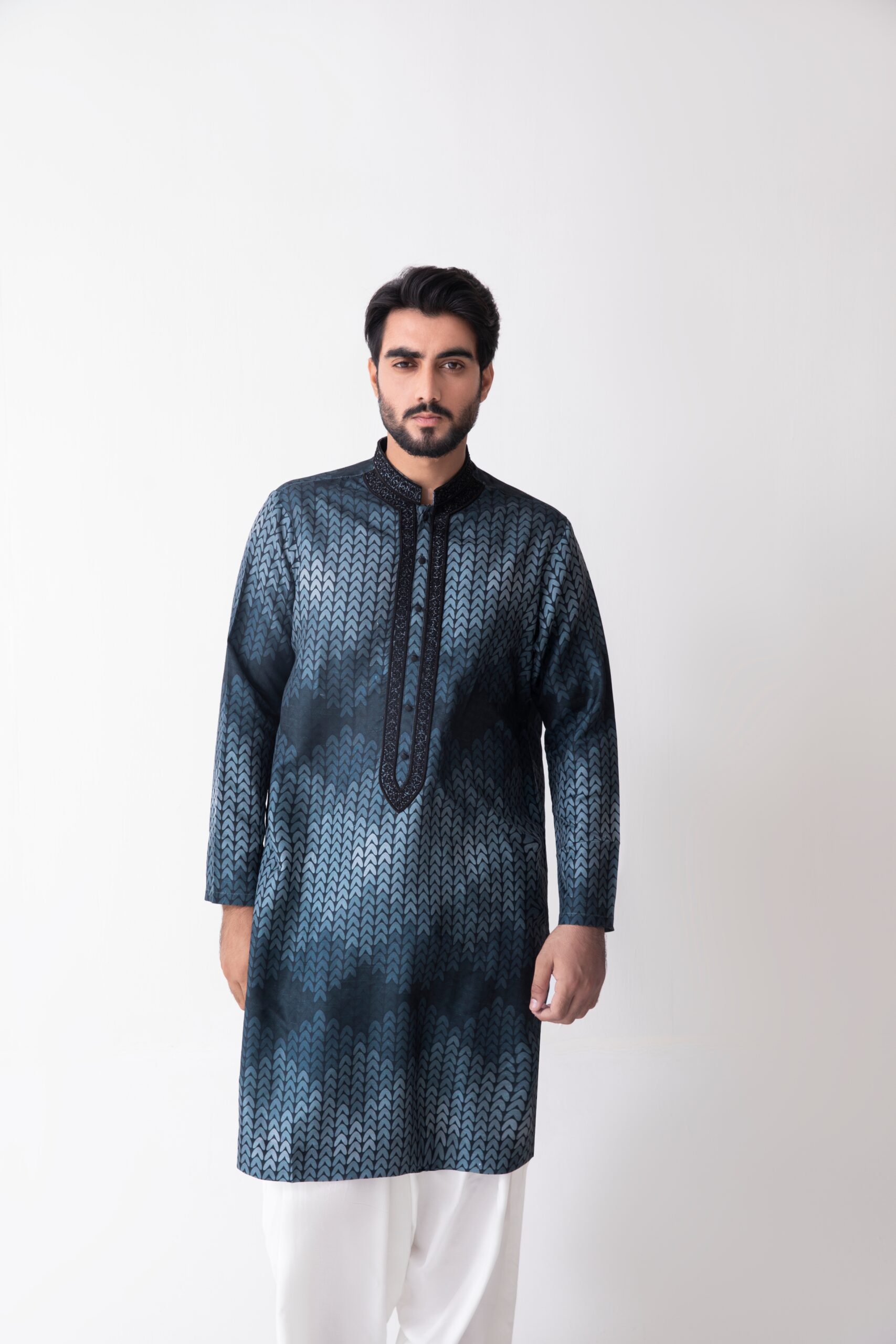Deep Blue Hand-Embroidered Silk-Blend Men's Kurta (1-Pc) - Image 5