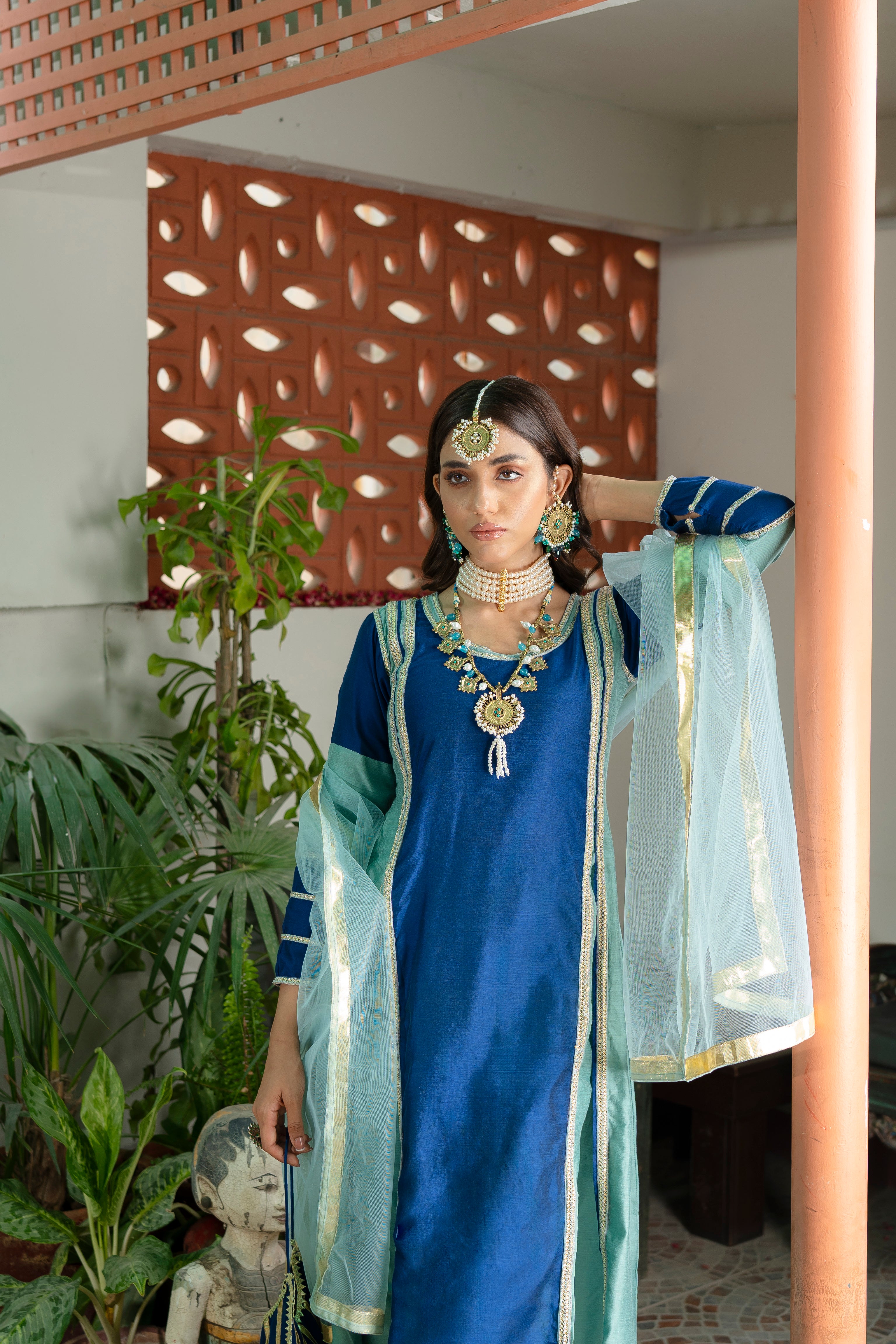 Pakistani Royal Blue Zari Embroidered Banarsi Cotton Silk Salwar Kameez (4-Piece) - Image 4