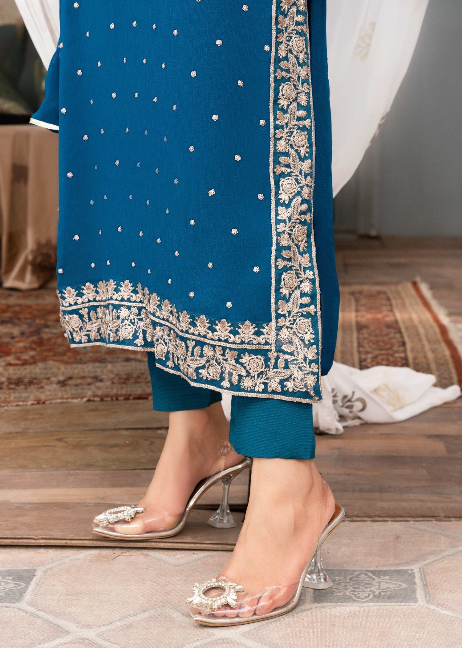 Royal Blue Embroidered Chiffon Kurta Set (3-Piece) - Image 5