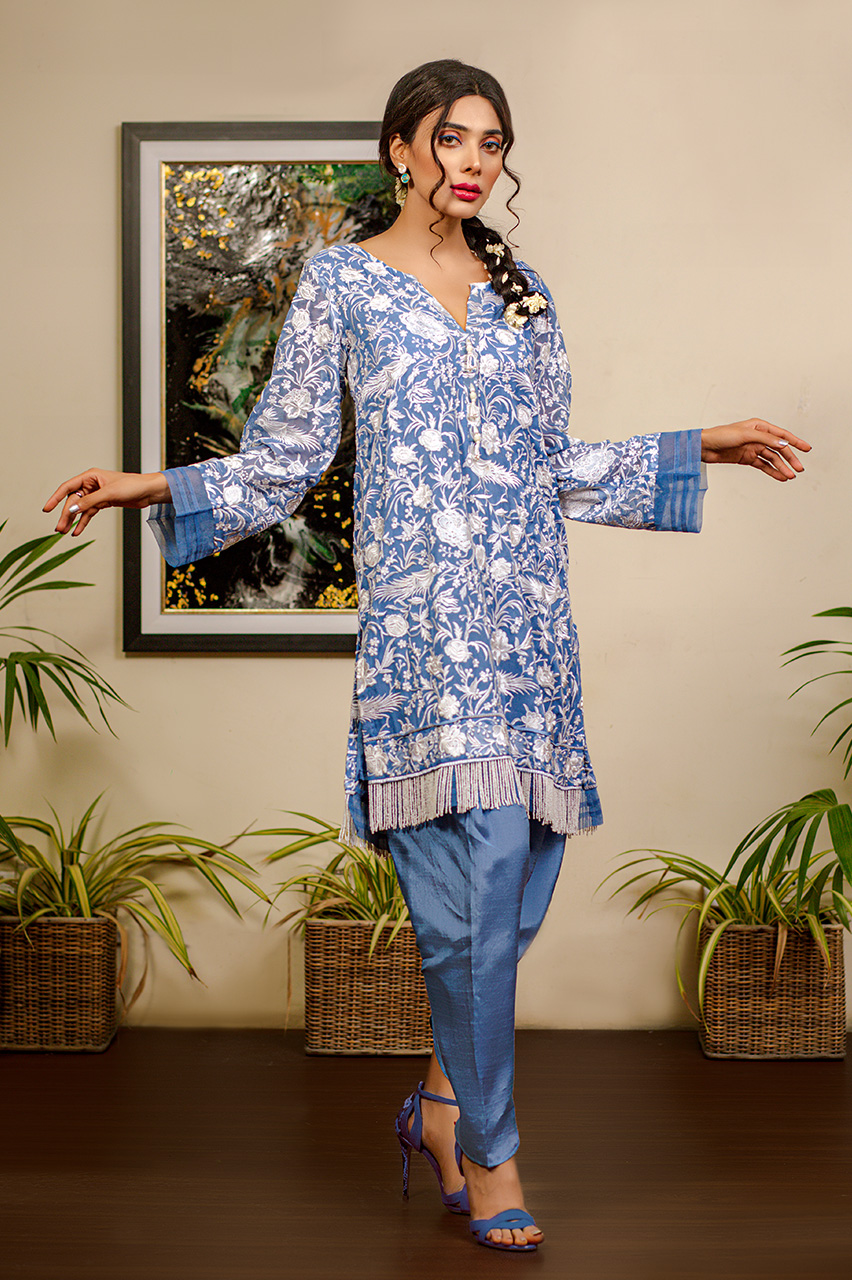 Blue Gaara Embroidered Chiffon Kurta Set (2-Piece) - Image 2