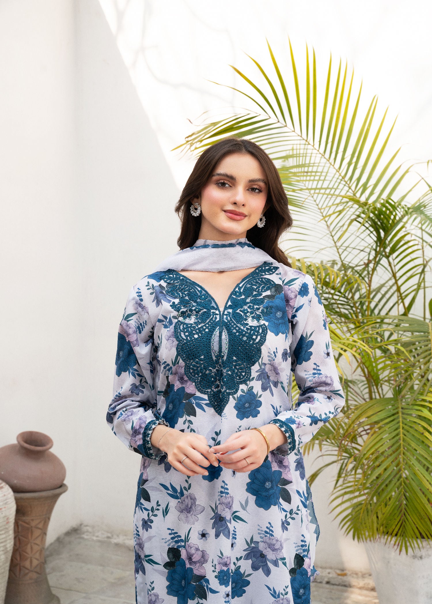 Pakistani Light Blue Embroidered Cotton Kurta Set (3-Piece) - Image 4
