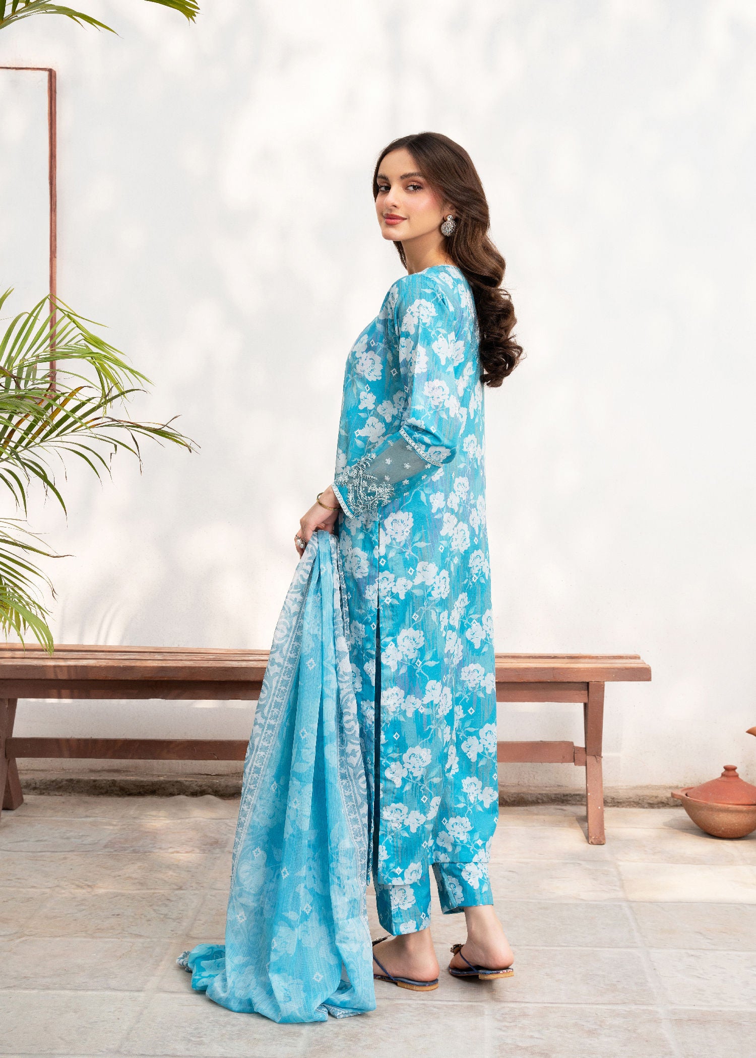 Blue Printed & Embroidered Cotton Kurta Set (3-Piece) - Image 3