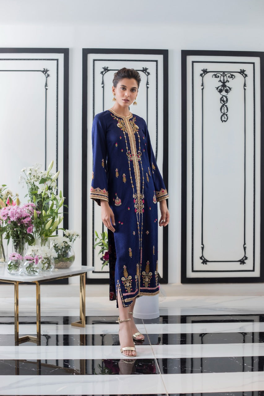Midnight Blue Embroidered Jamawar Jacket & Trousers (2-Piece) - Image 3