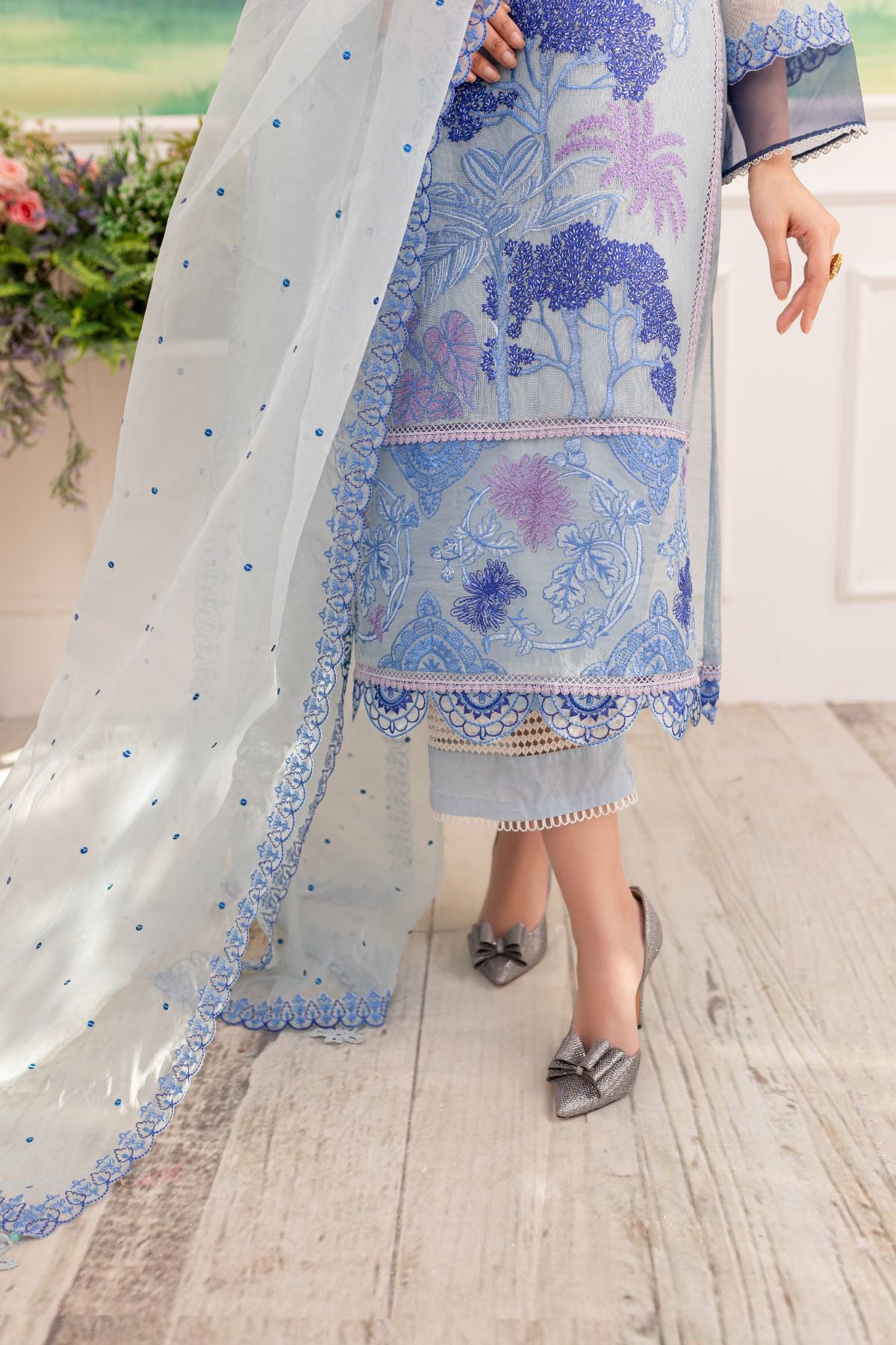 Pakistani Powder Blue Embroidered Khaddi Net & Organza Suit (4-Piece) - Image 3