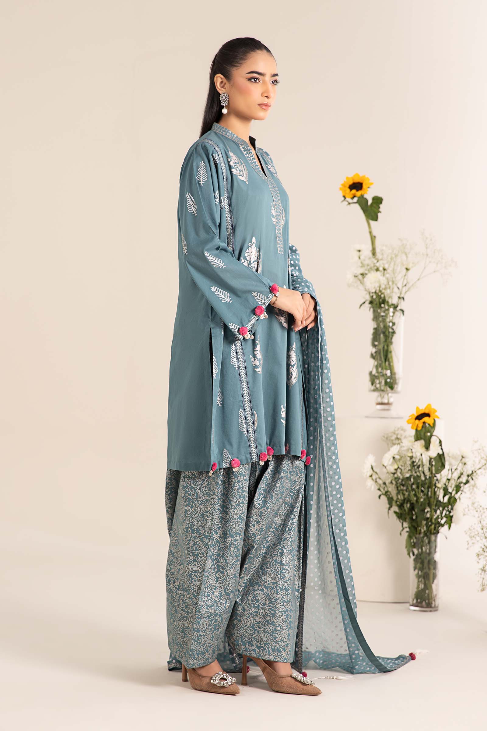 Pakistani Teal Blue Block Printed Lawn 3-Piece Suit - Image 5