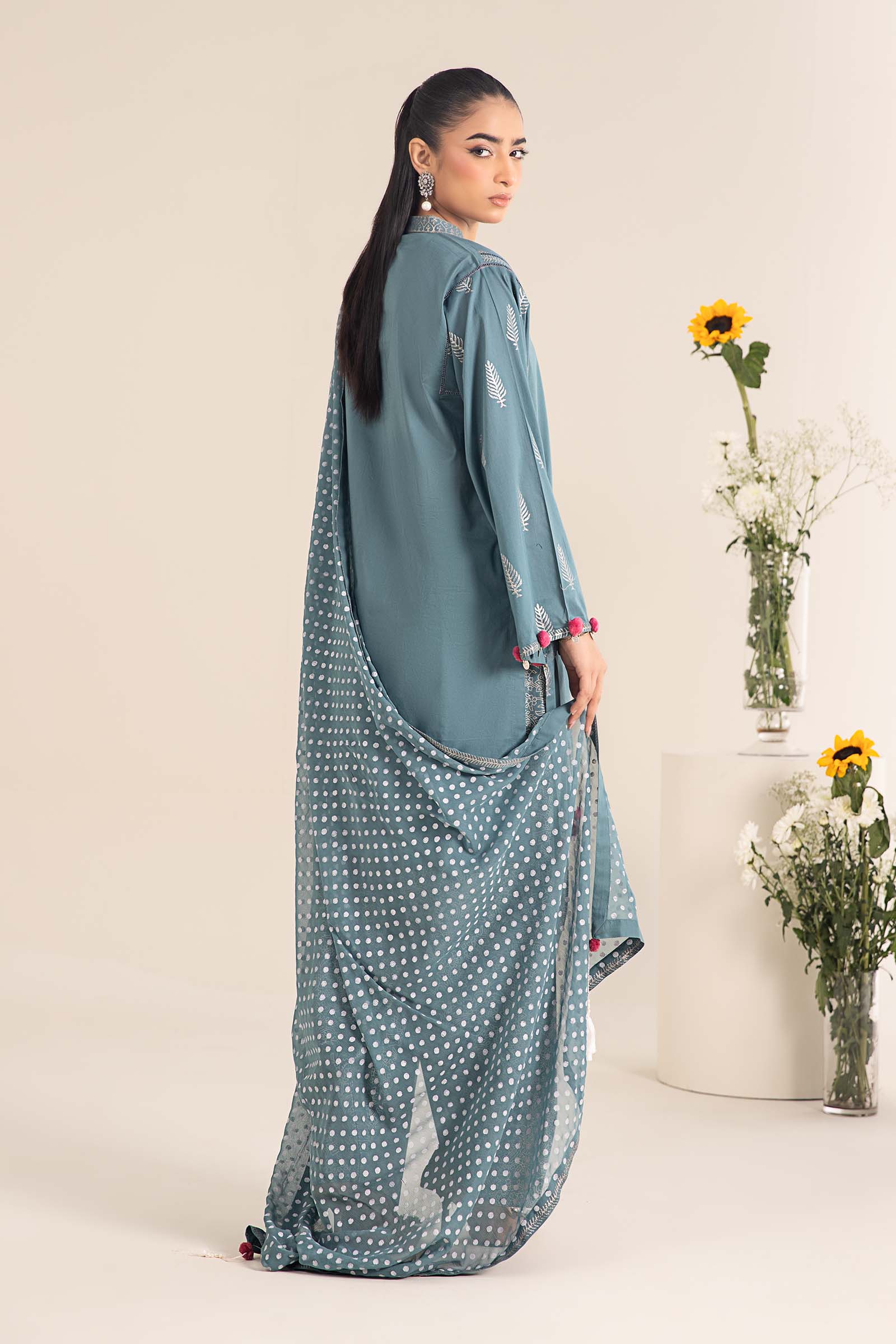 Pakistani Teal Blue Block Printed Lawn 3-Piece Suit - Image 6