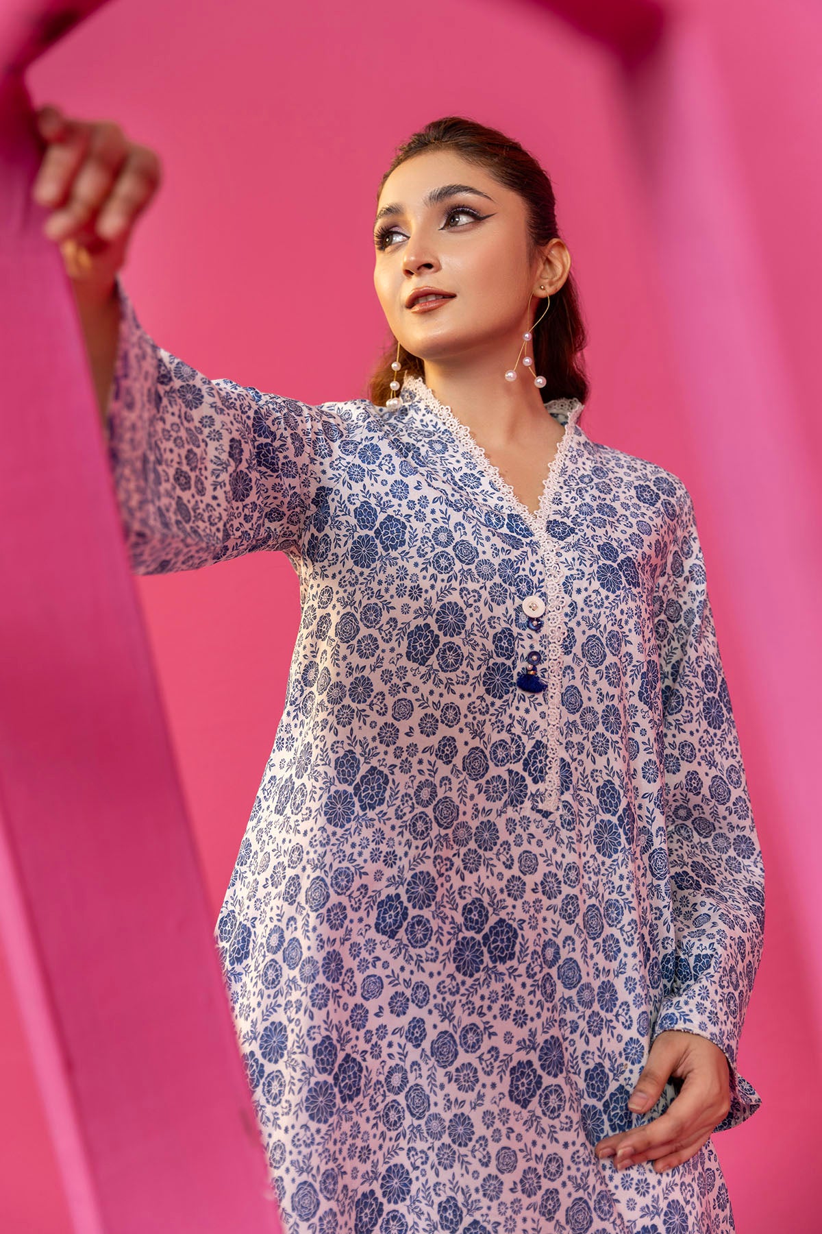 Pakistani Blue and White Digital Printed Lawn Salwar Kameez (2-Piece) - Image 2