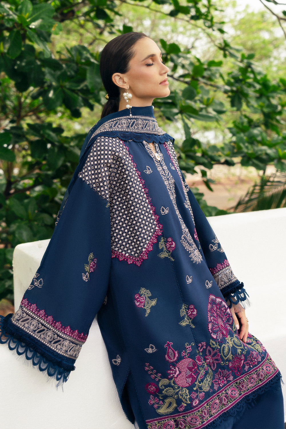 Royal Blue Embroidered Lawn & Organza Kurta Set (3-Piece) - Image 4