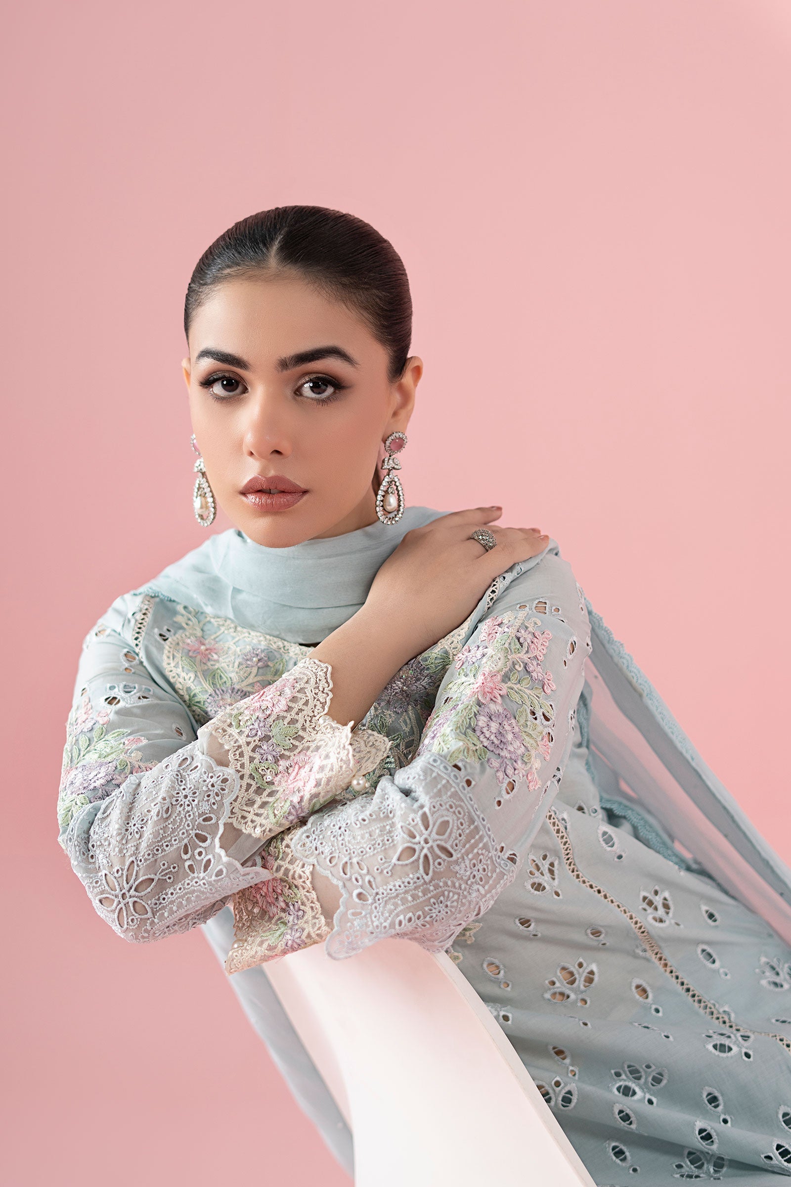 Blue Schiffli Embroidered Lawn 3-Piece Suit - Image 3