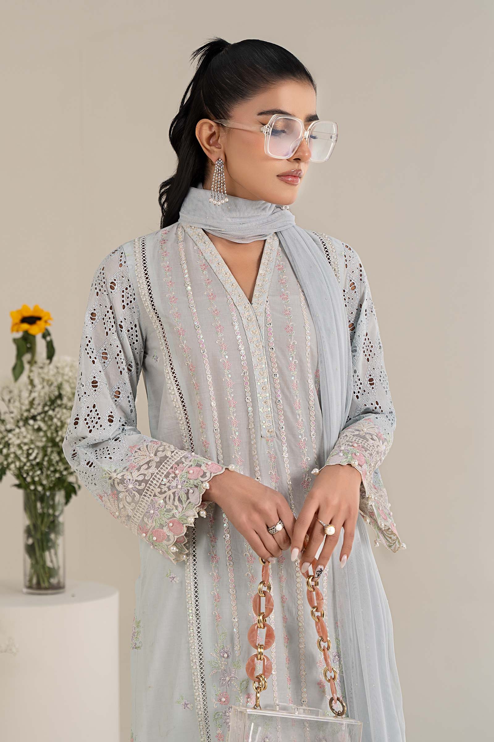 Pakistani Light Blue Embroidered Lawn 3-Piece Suit - Image 2
