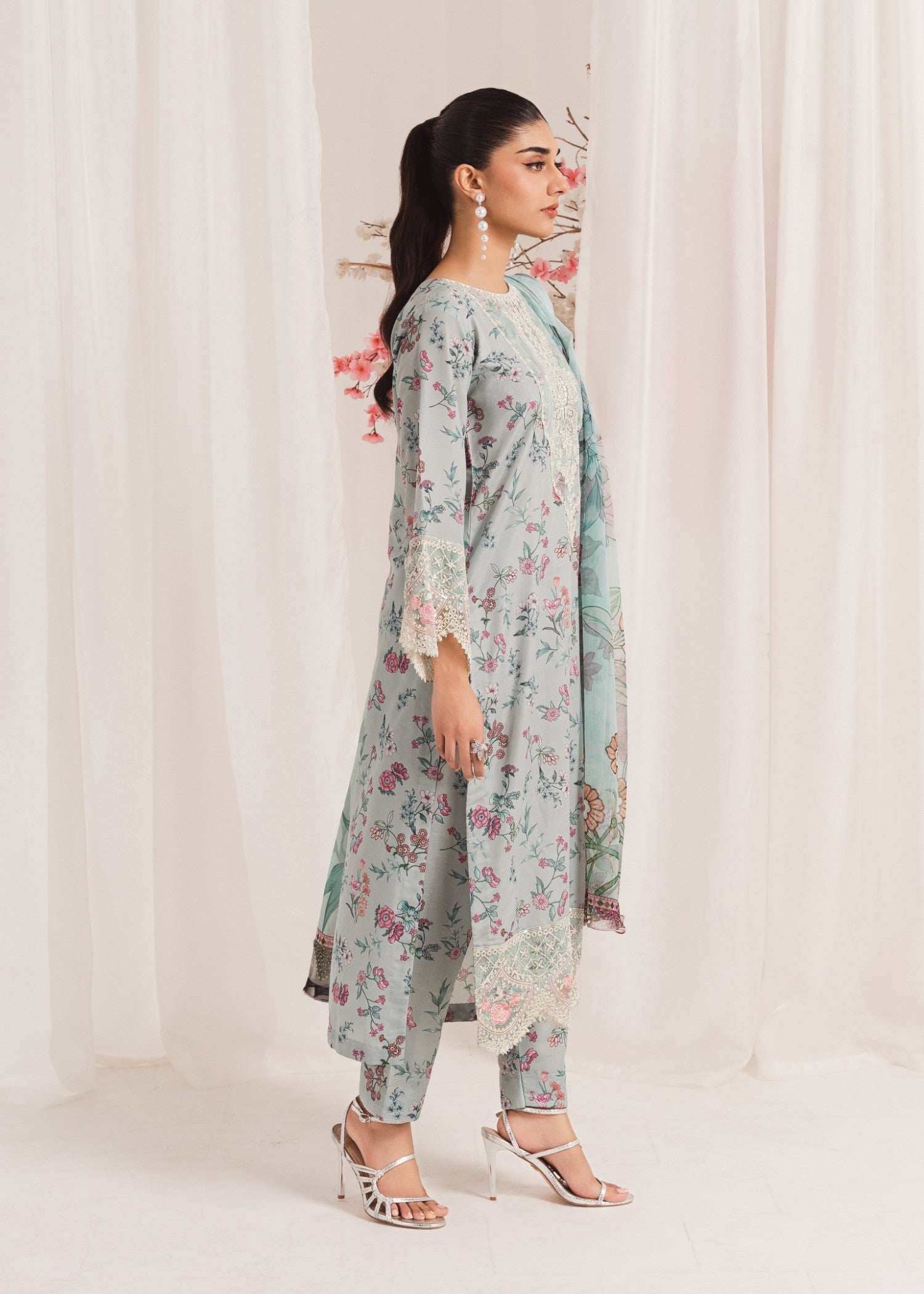 Pakistani Ice Blue Embroidered Poly Lawn Kurta Set (3-Piece) - Image 2