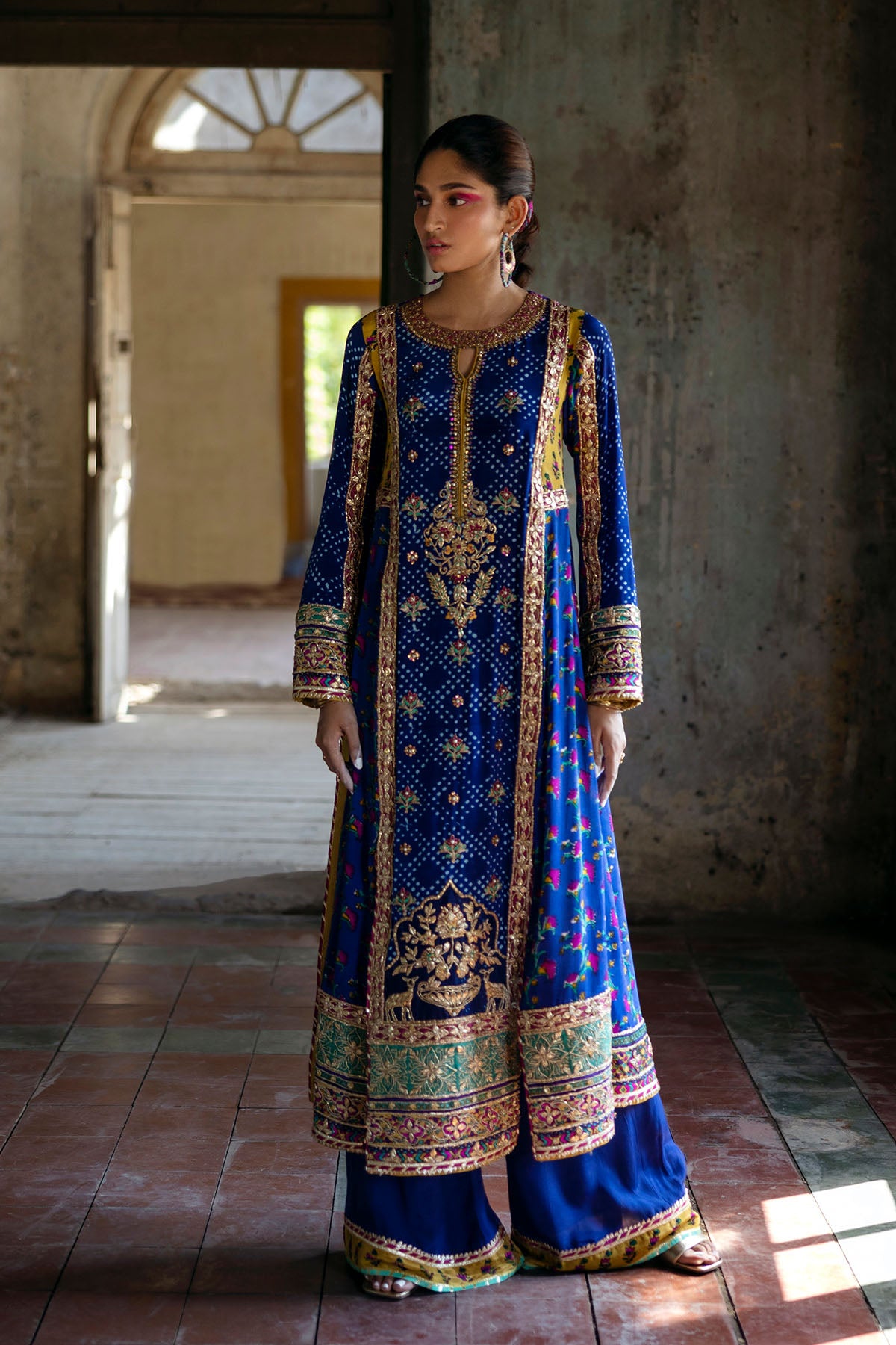 Deep Blue Zardozi Resham Grip Kameez (2-Piece) - Image 1
