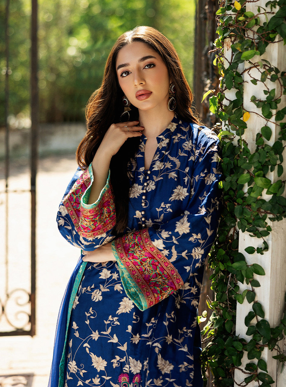 Electric Blue Kashmiri Embroidered Raw Silk Salwar Kameez (3-Piece) - Image 4