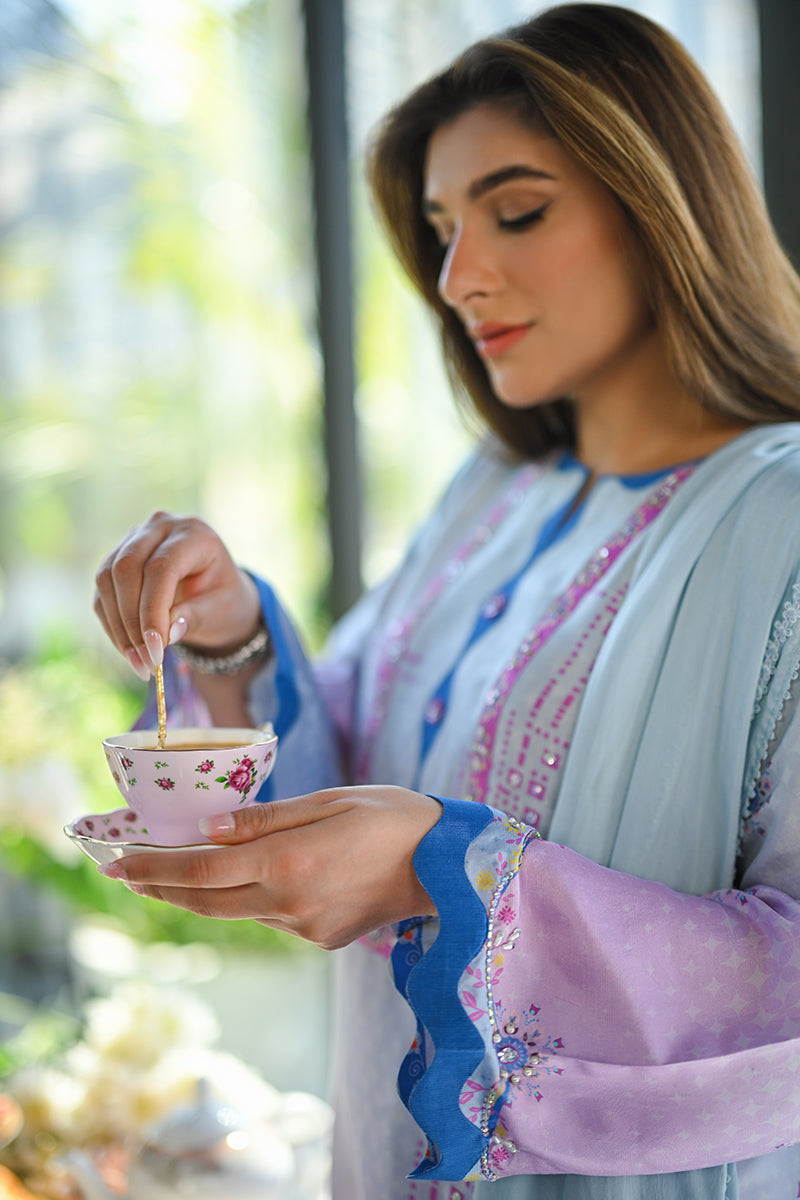 Pakistani Blue to Lilac Embellished Pure Raw Silk Salwar Kameez (3-Piece) - Image 7