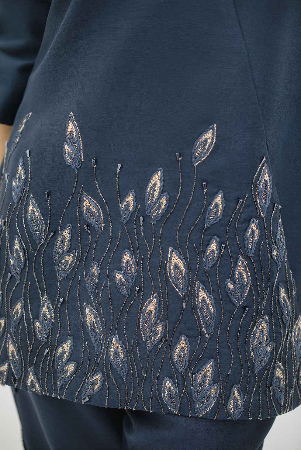 Pakistani Midnight Blue Embroidered Raw Silk Trouser Set (2-Piece) - Image 9