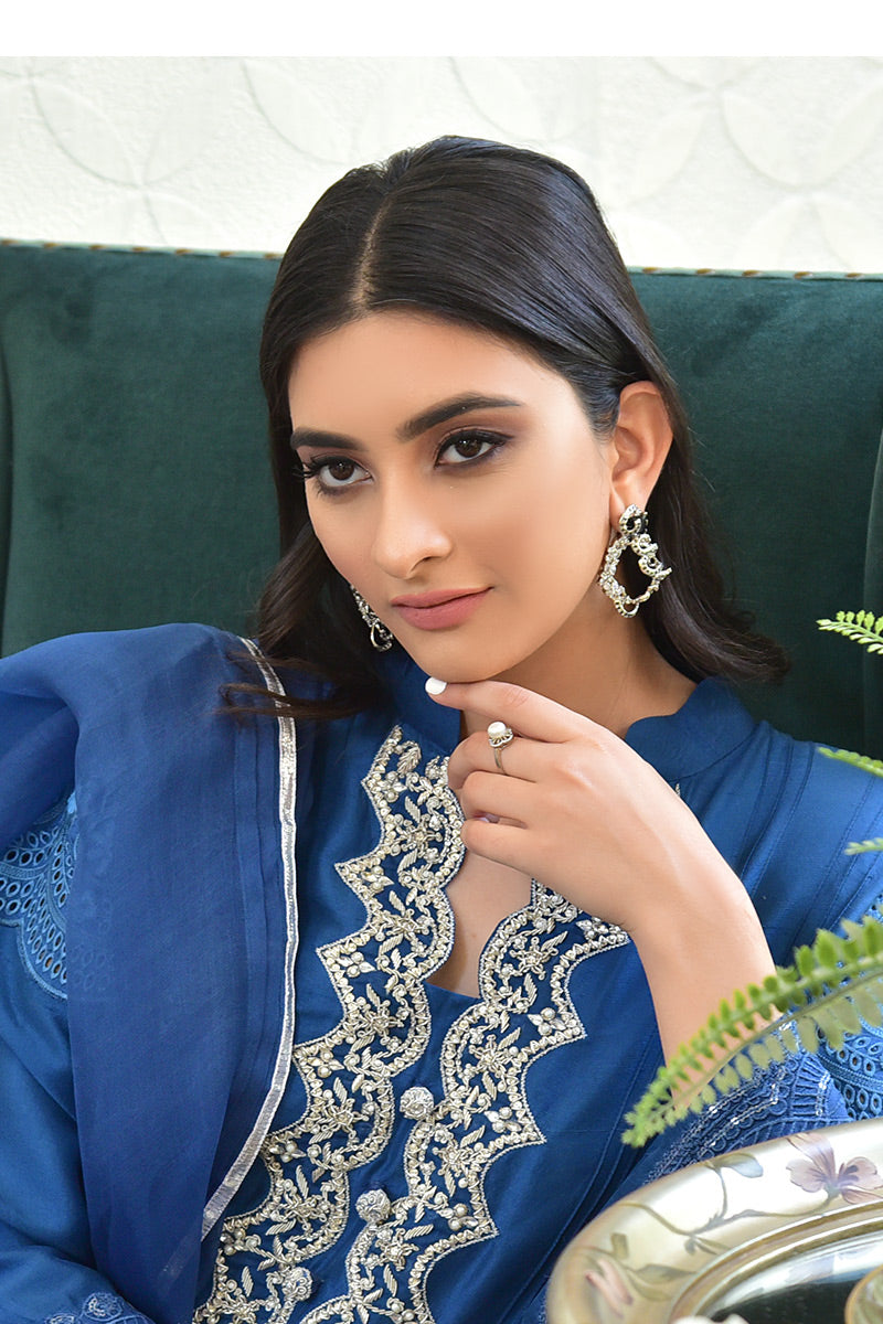 Pakistani Electric Blue Zardozi Pure Raw Silk Salwar Kameez (3-Piece) - Image 4