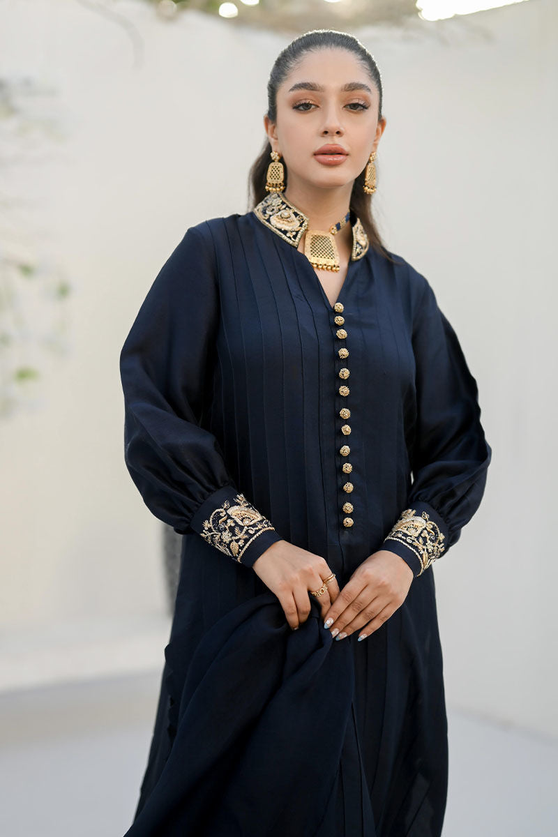 Midnight Blue Zardozi Raw Silk Kurta (3-Piece) - Image 2