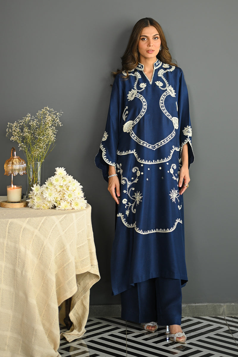 Pakistani Deep Blue Aari-Embroidered Rawsilk Salwar Kameez (3-Piece) - Image 3