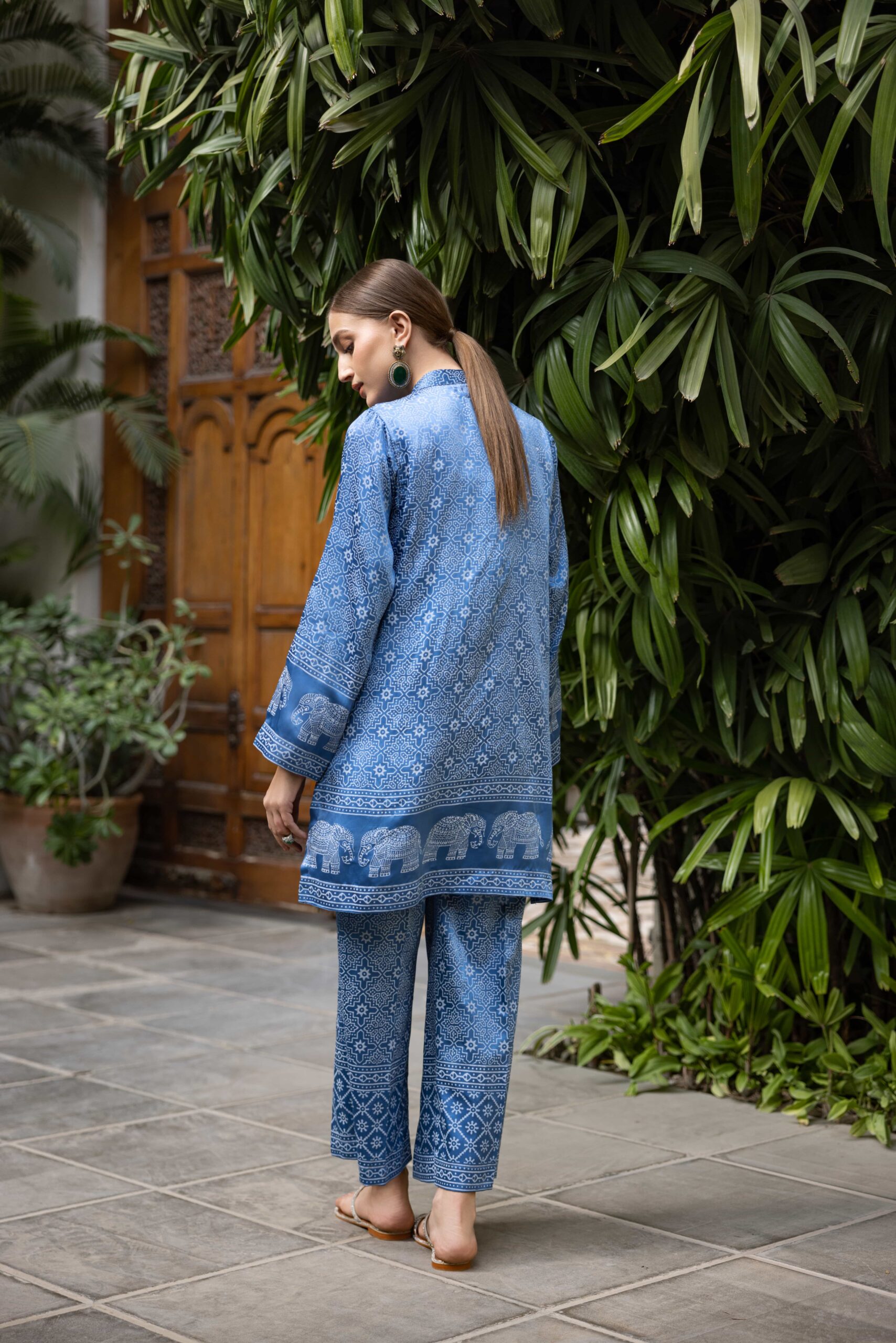 Pakistani Blue Ajrak Block Printed Silk Kurta Set (2-Piece) - Image 4
