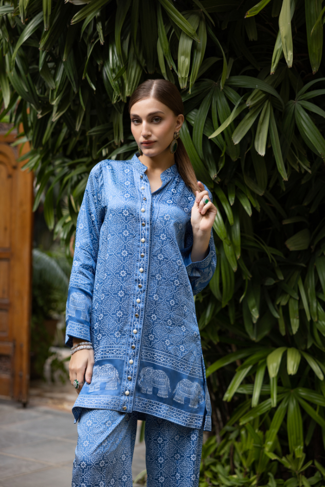 Pakistani Blue Ajrak Block Printed Silk Kurta Set (2-Piece) - Image 5